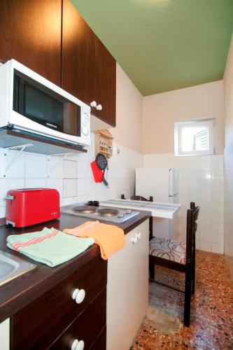 Studio Apartment - Photo 5