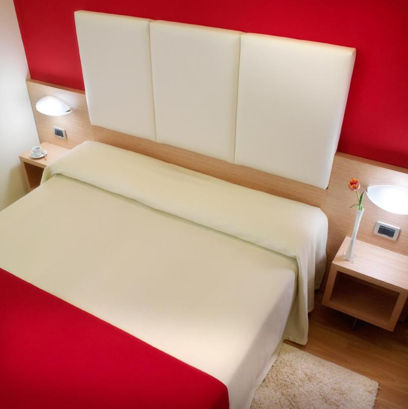 Double Room - Photo 18