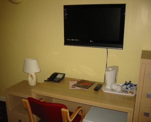 Double Room - Photo 2
