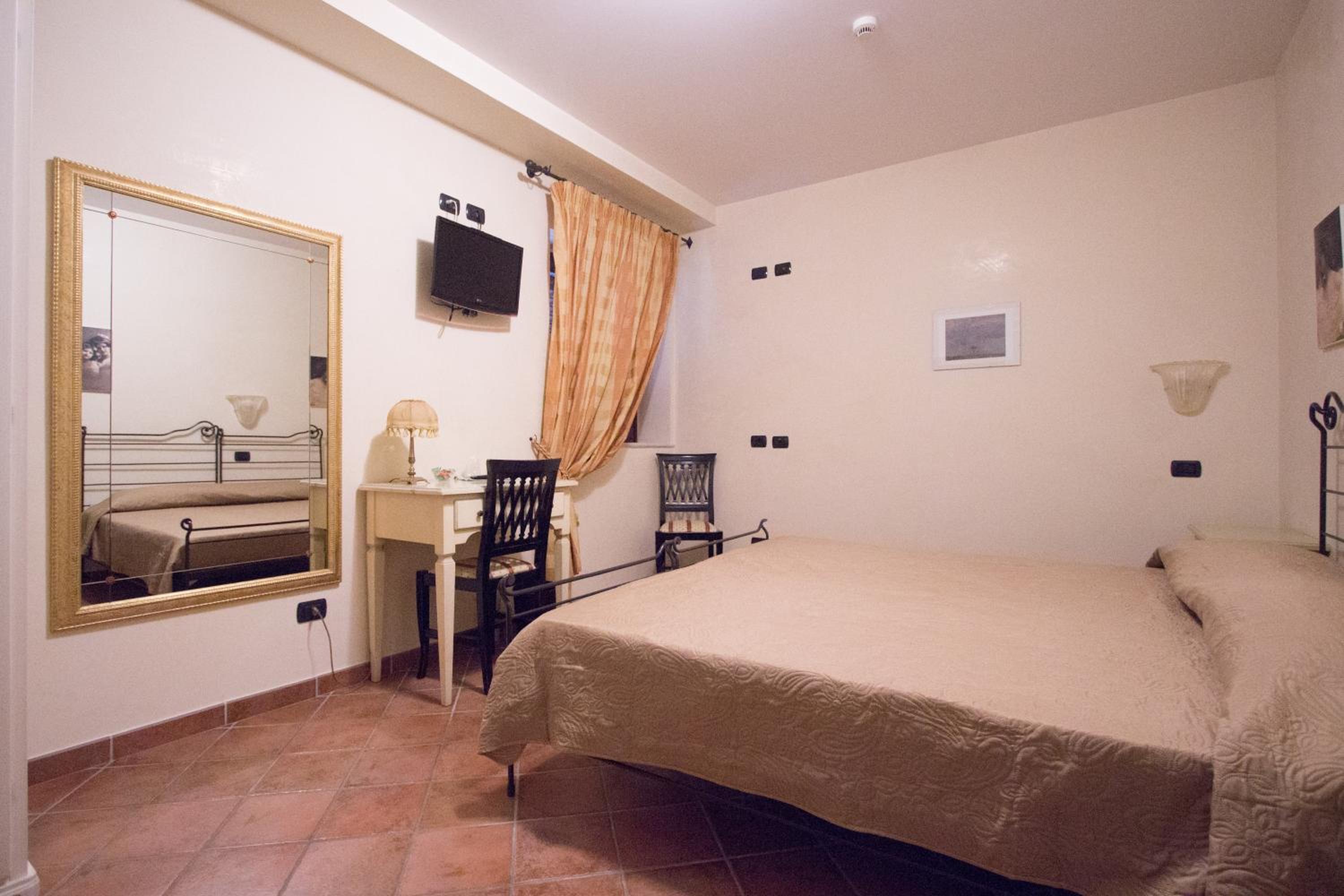 Double Room photo 2