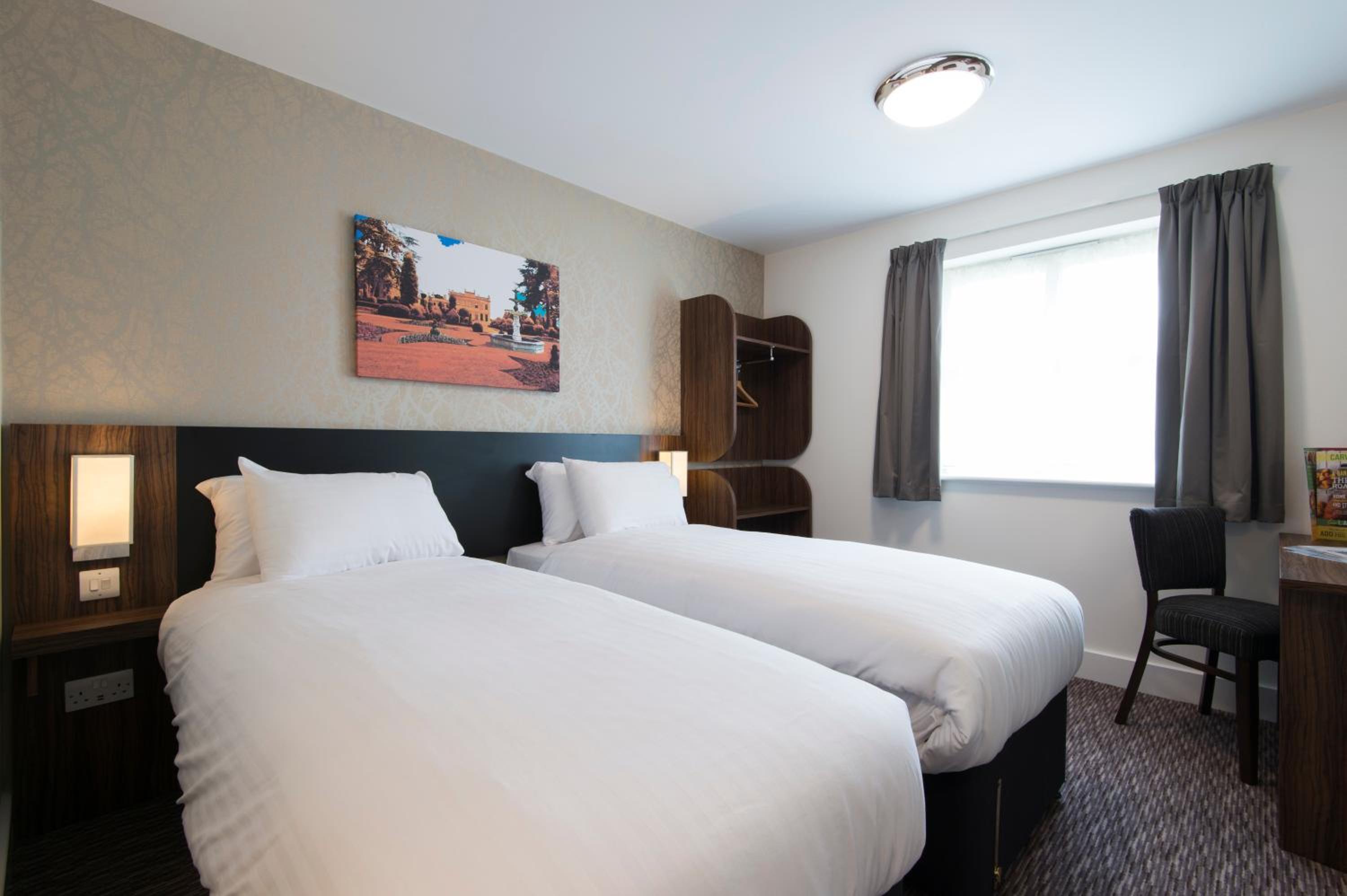 Double or Twin Room - Photo 1