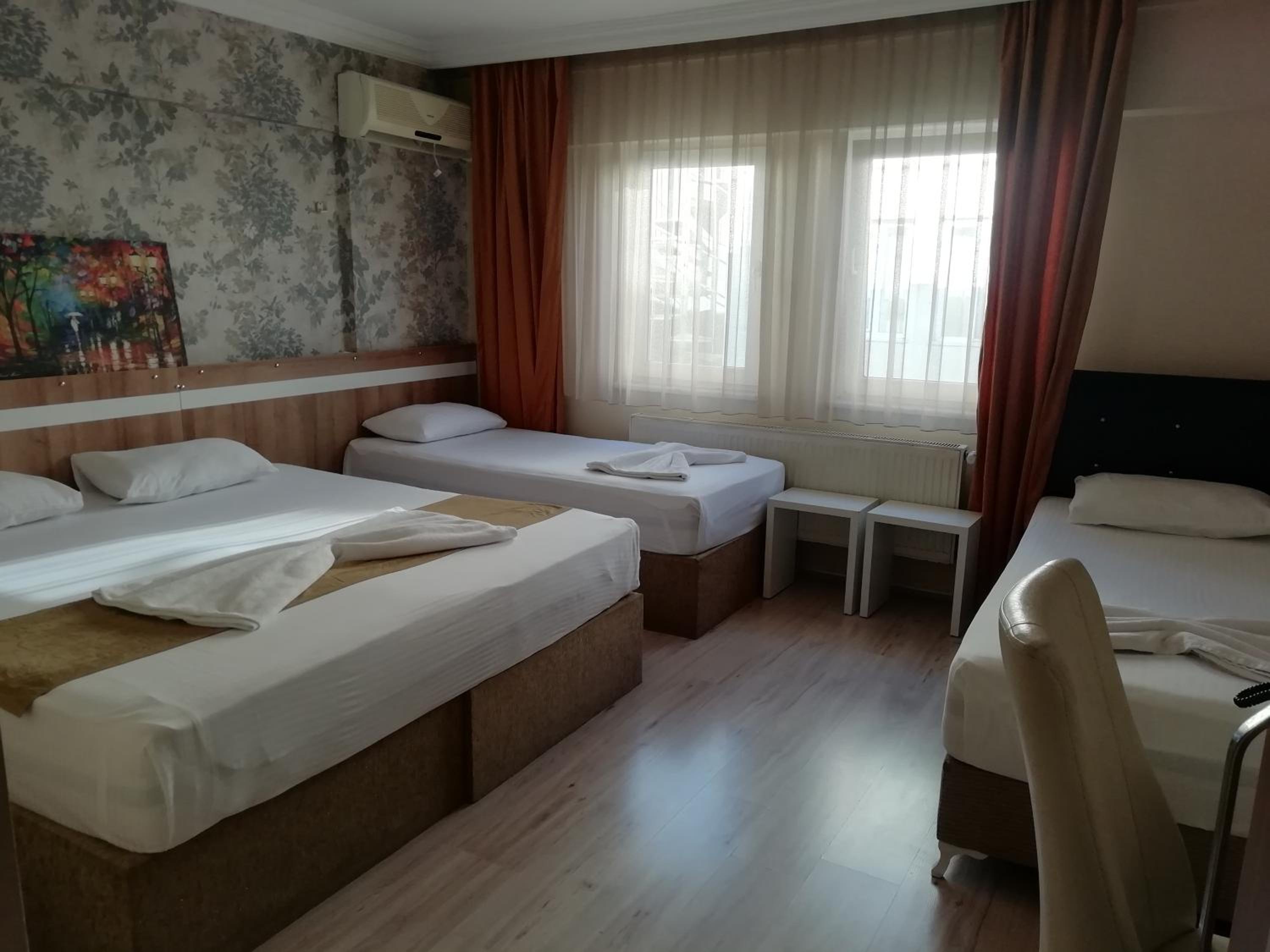 Standard Quadruple Room