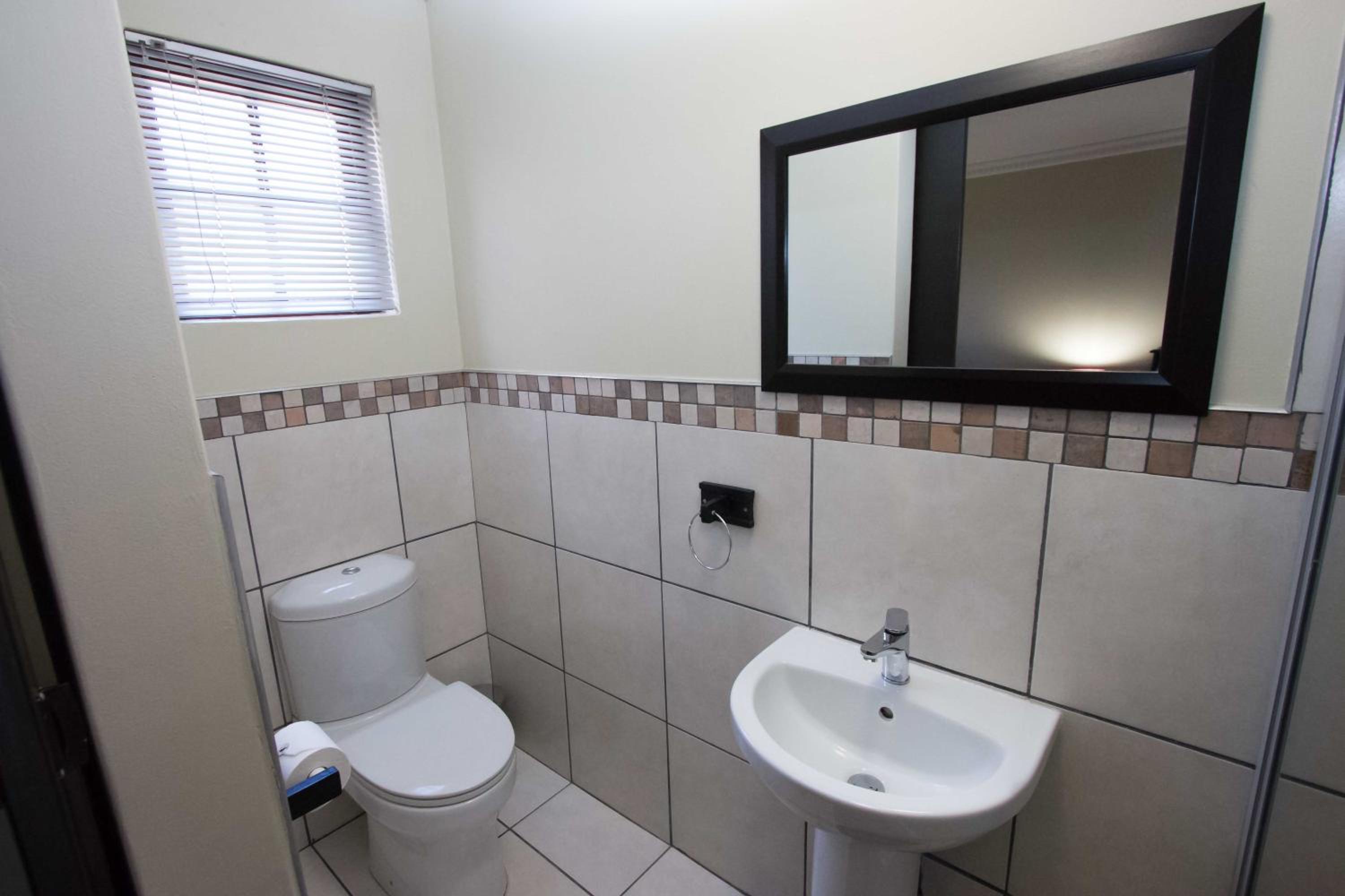 King Room with Kitchenette photo 2