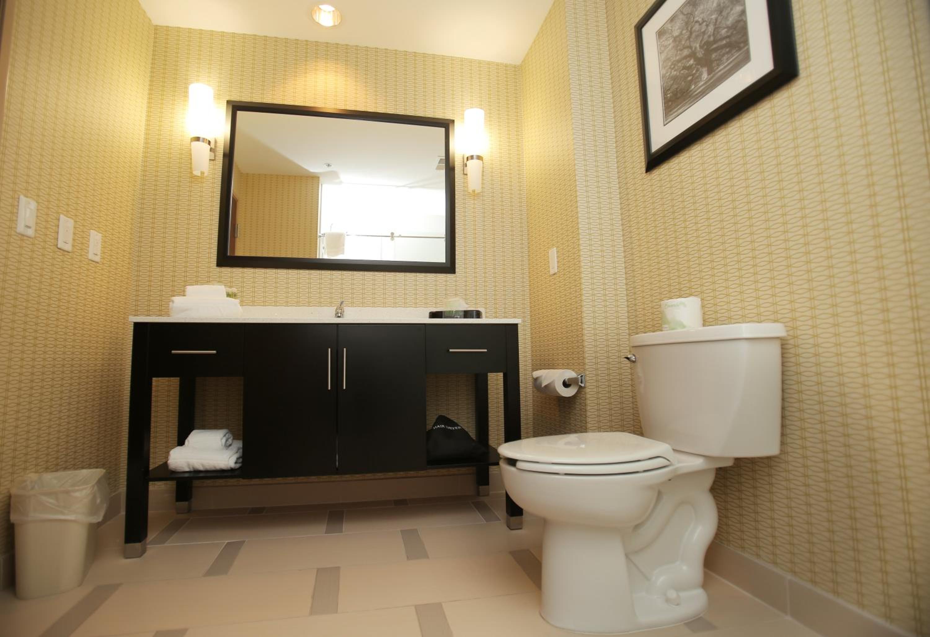 Queen Room with Two Queen Beds - Disability Access Hearing Accessible