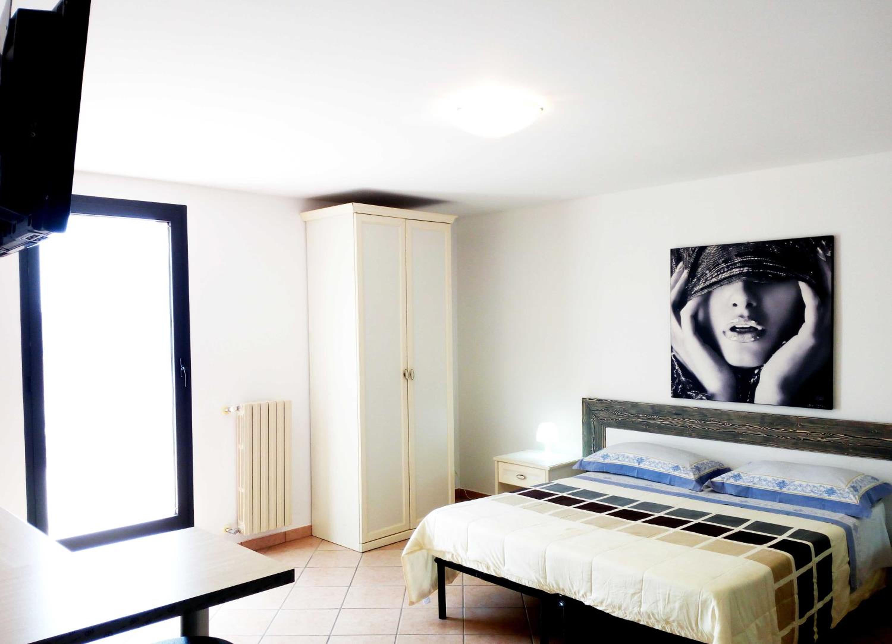 Studio with Balcony photo 3