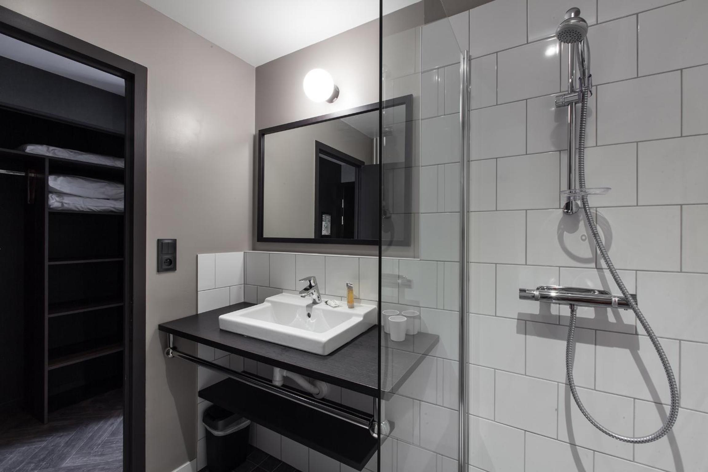 Superior Triple Room with Balcony and Mountain View photo 2