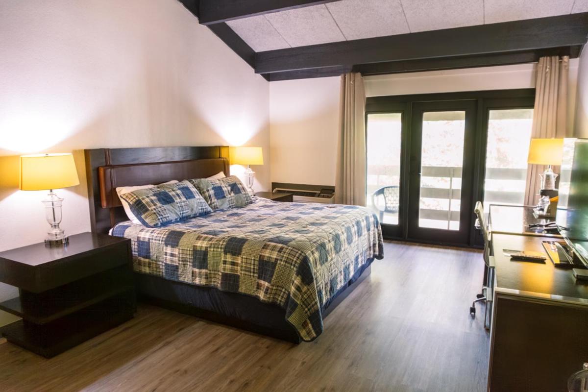 King Room with Garden View