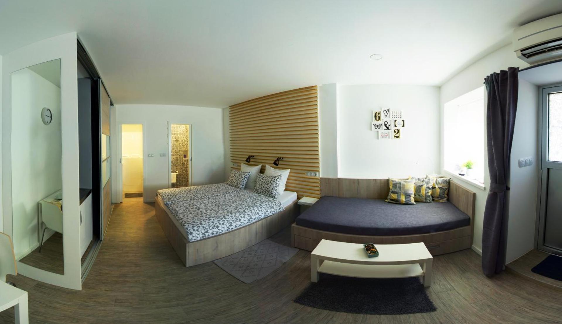 Studio Apartment