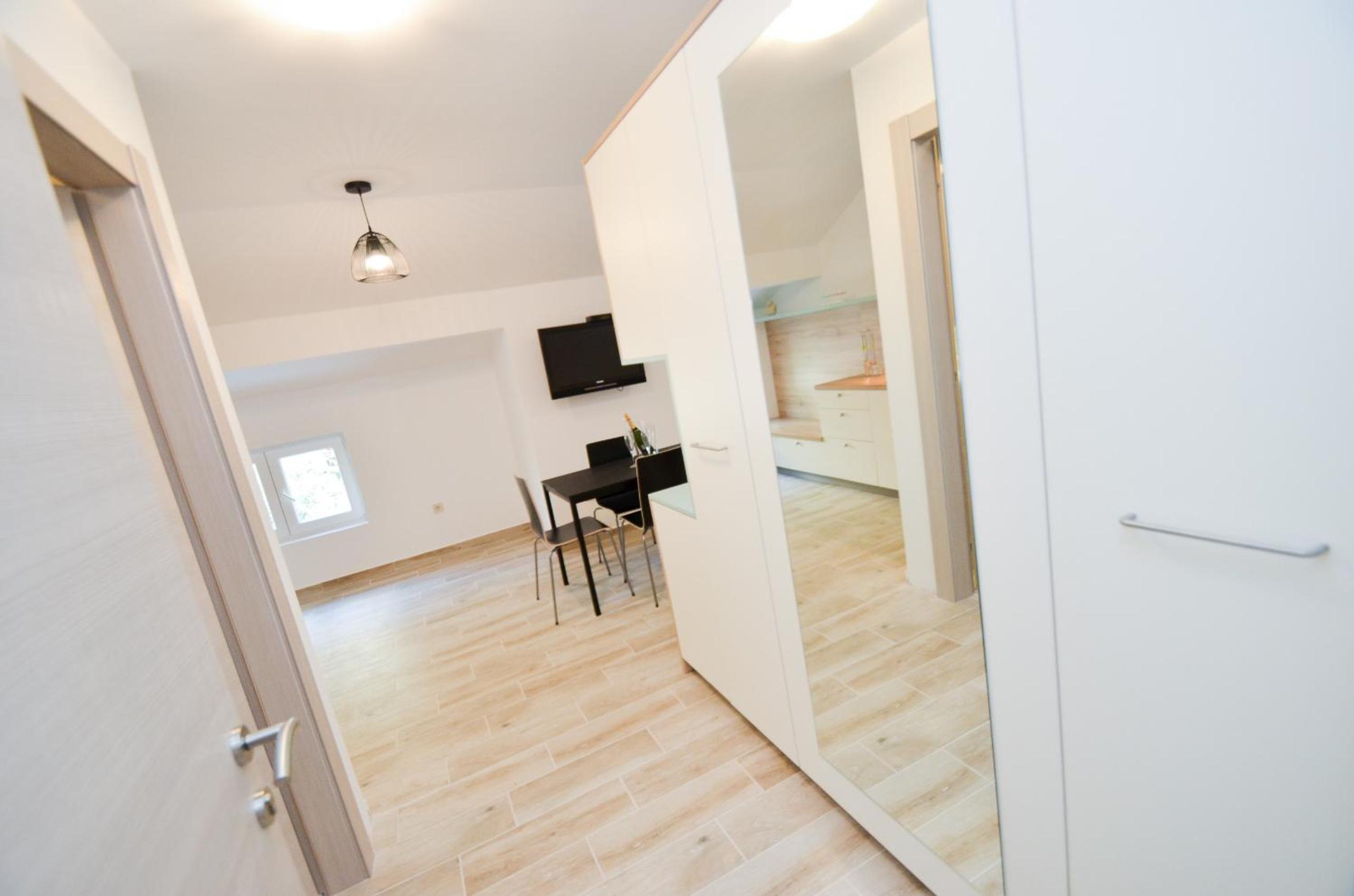 Deluxe Double Room - Garden View
