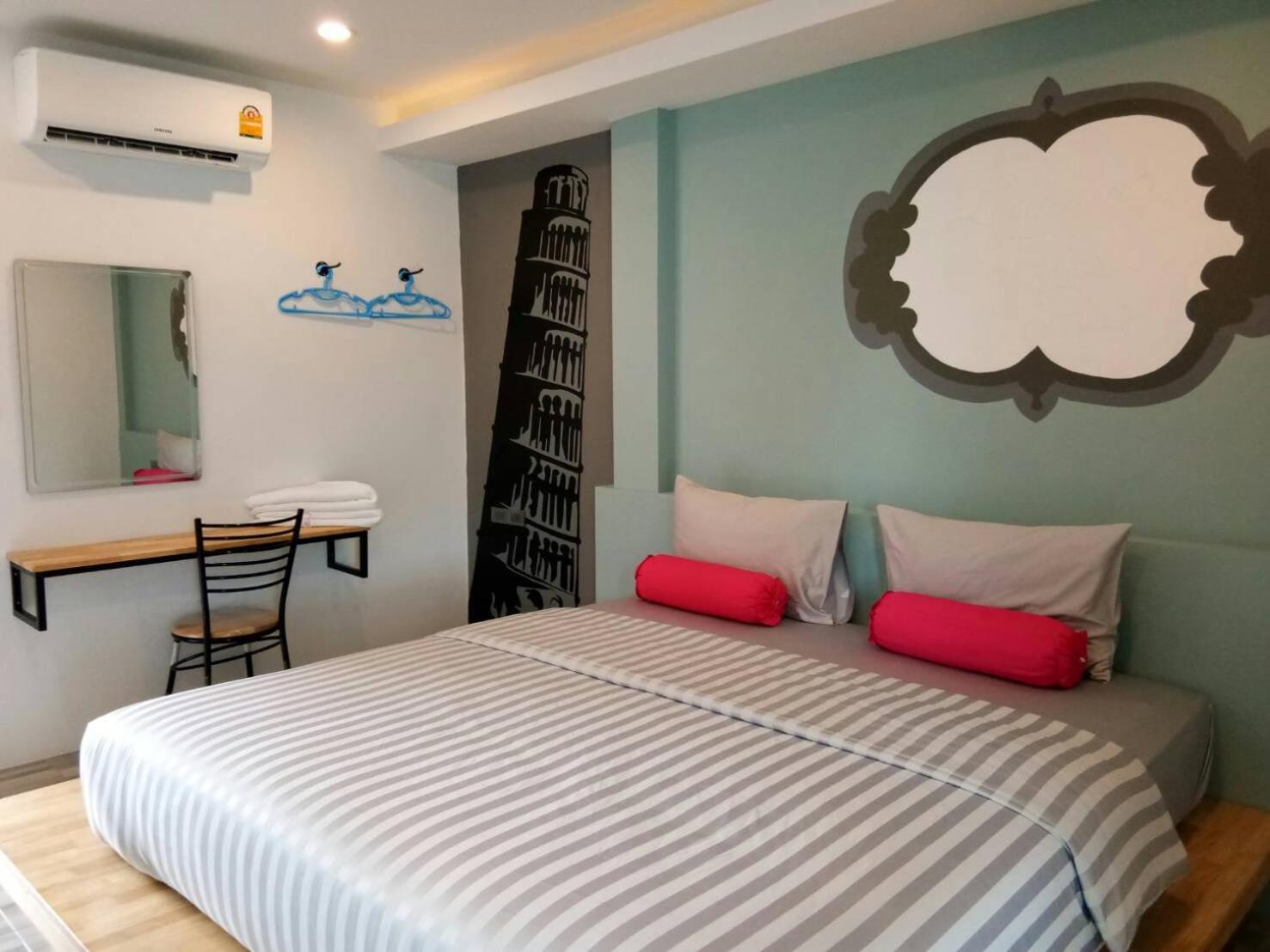 Superior Quadruple Room photo 2