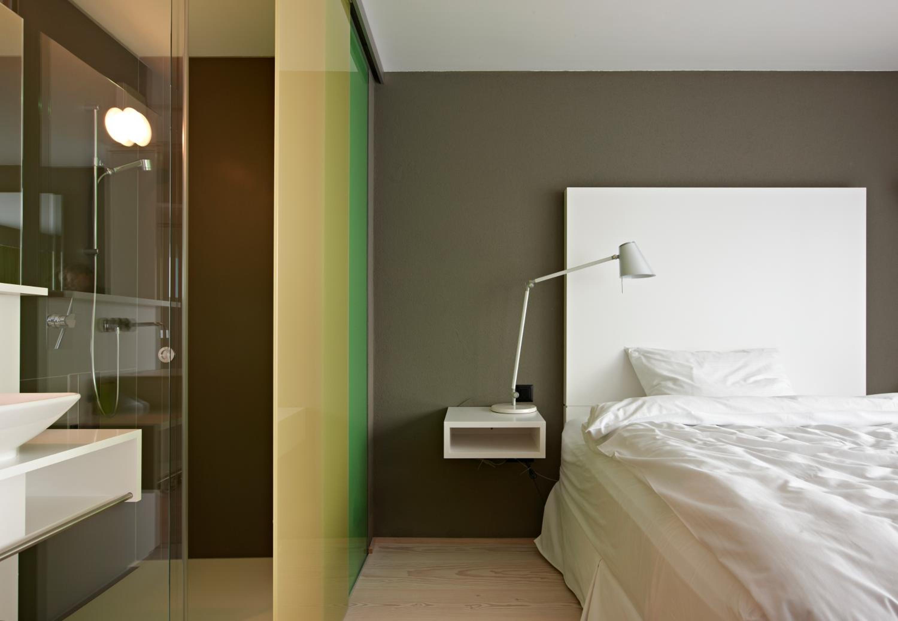 Single Room photo 2