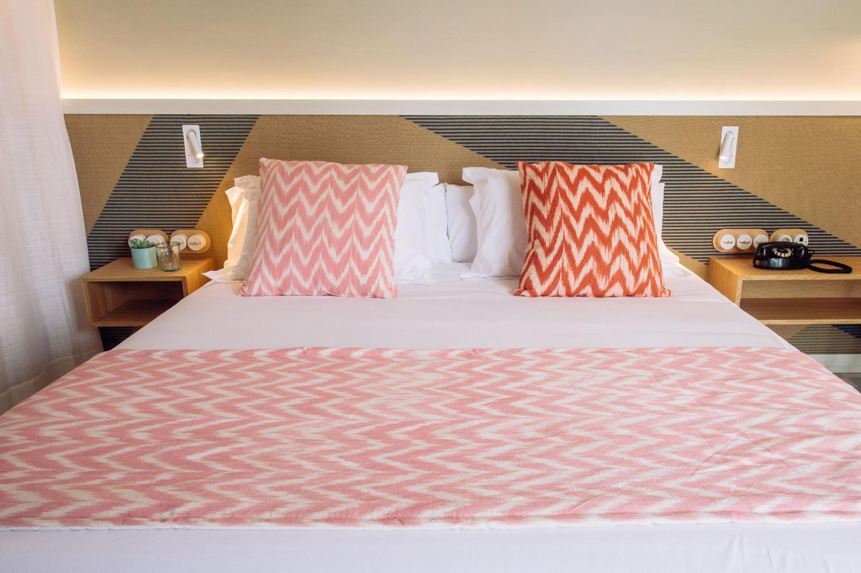 Select Double Room photo 2