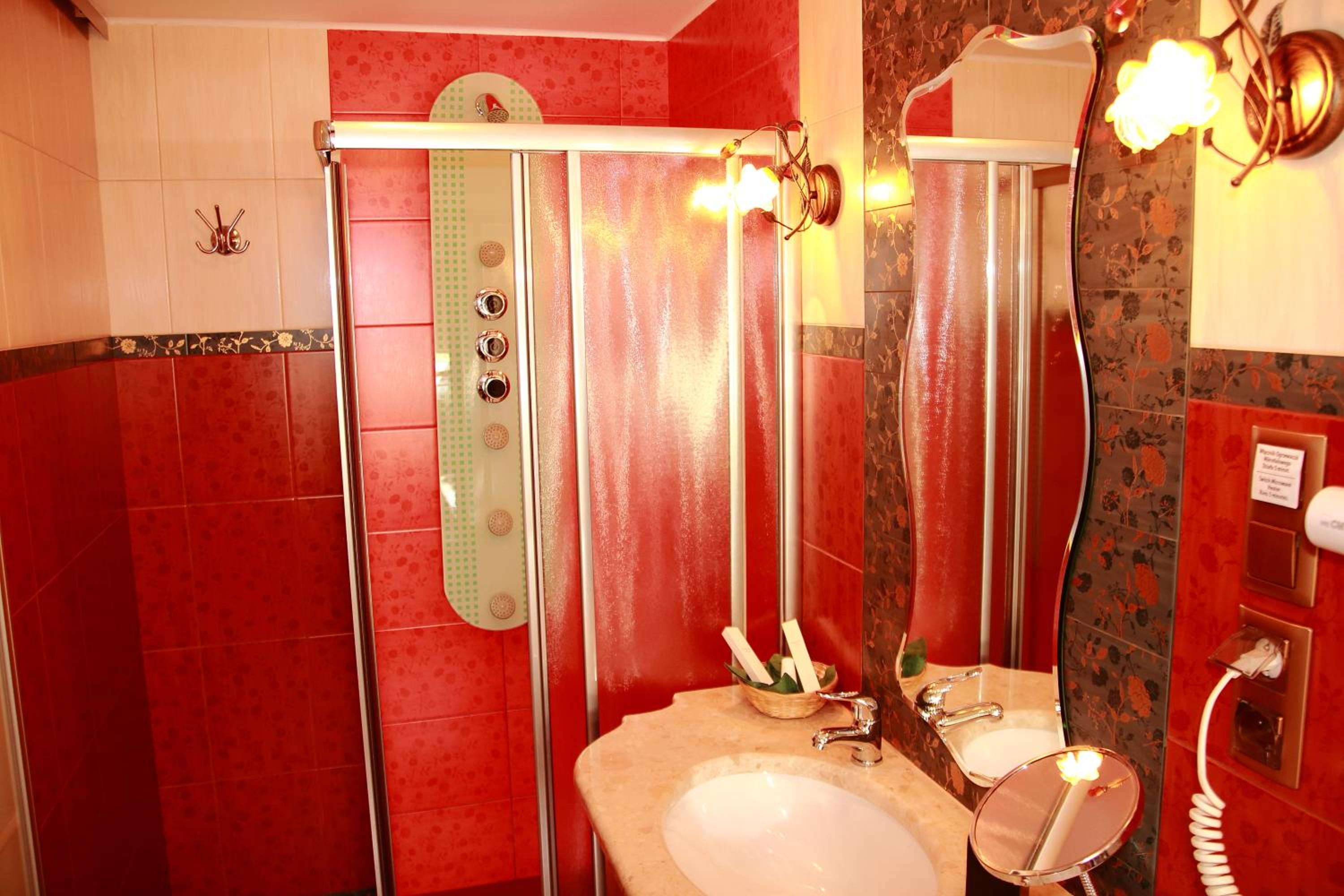 Deluxe Double Room (Spanish Style) photo 3