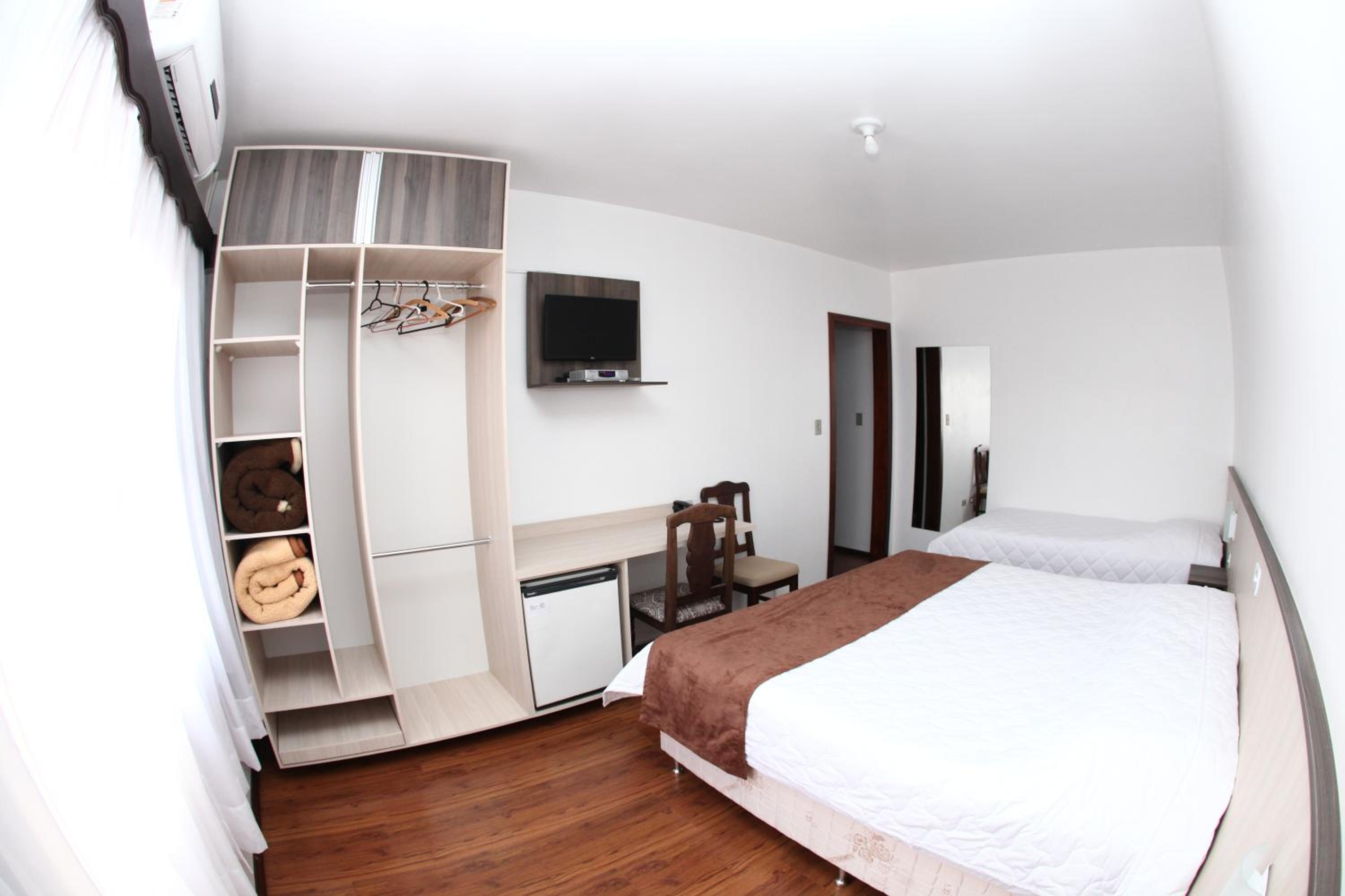 Standard Triple Room photo 3