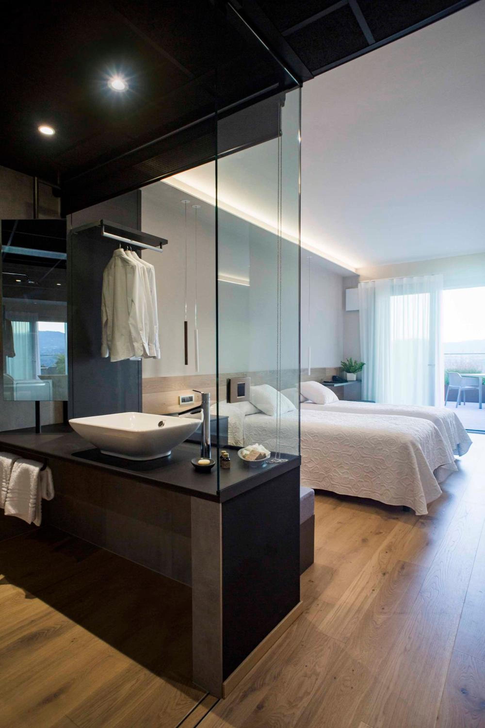 Business Suite photo 2