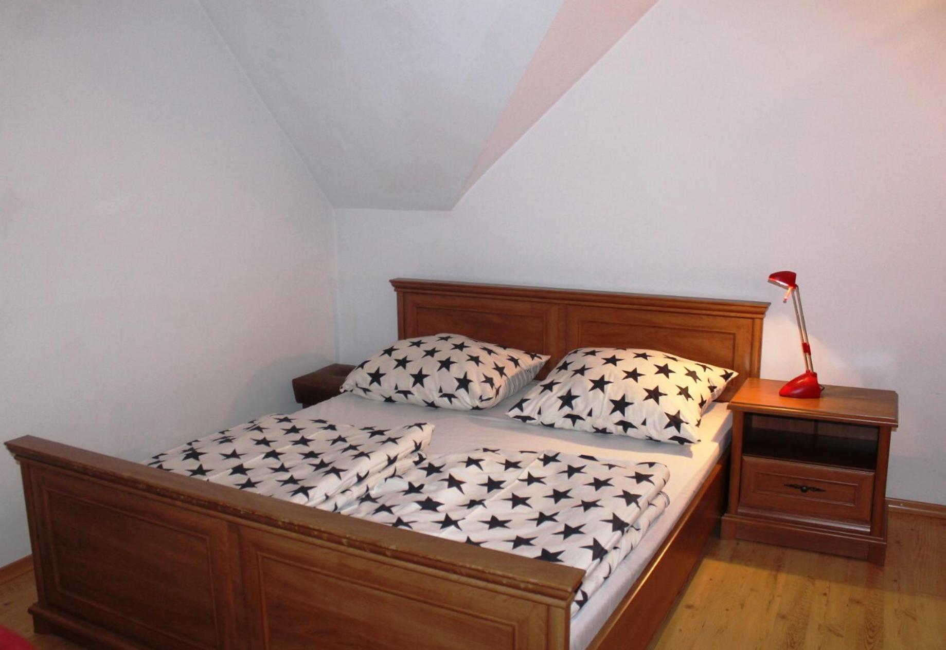Family Room - Attic photo 2