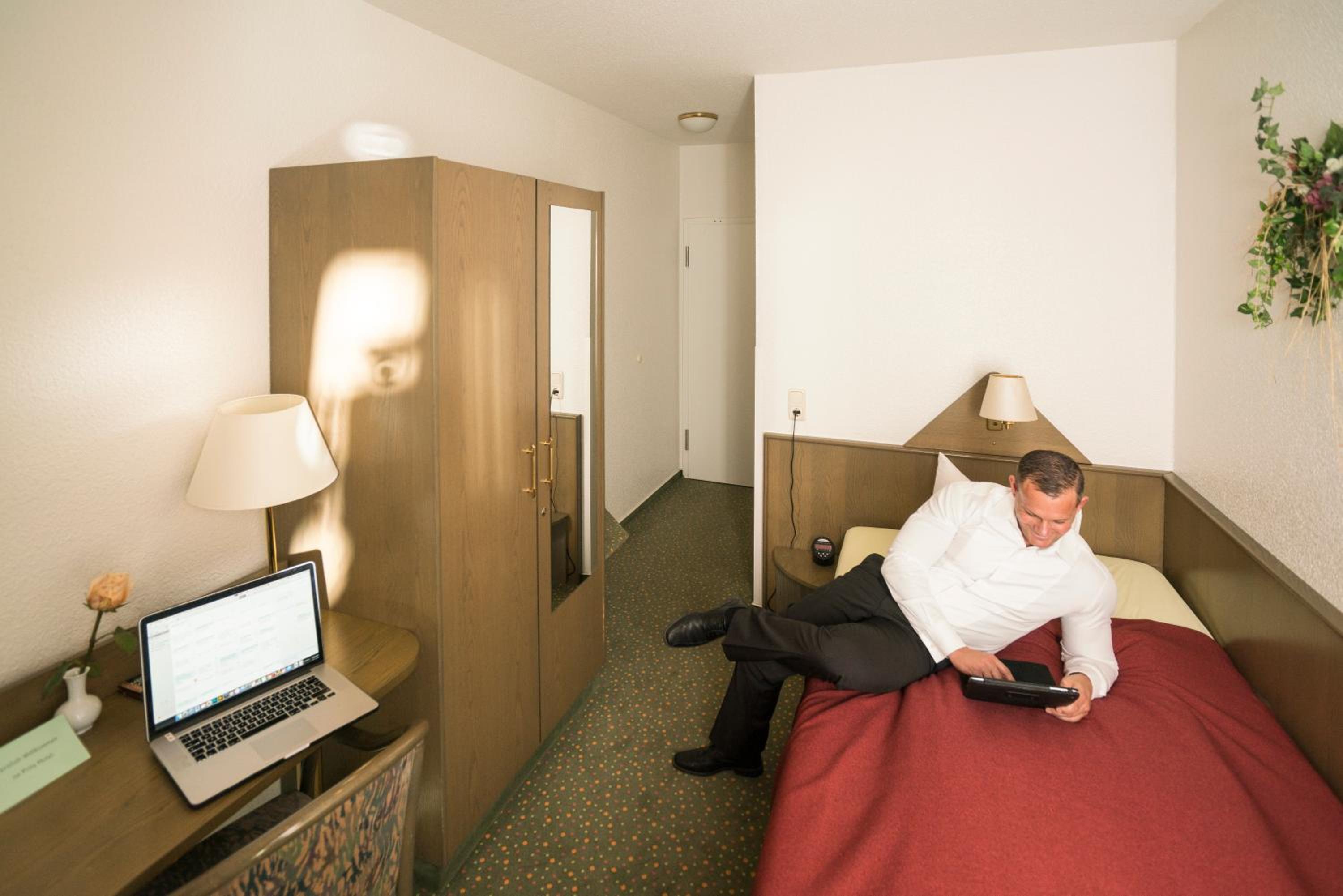 Single Room photo 3