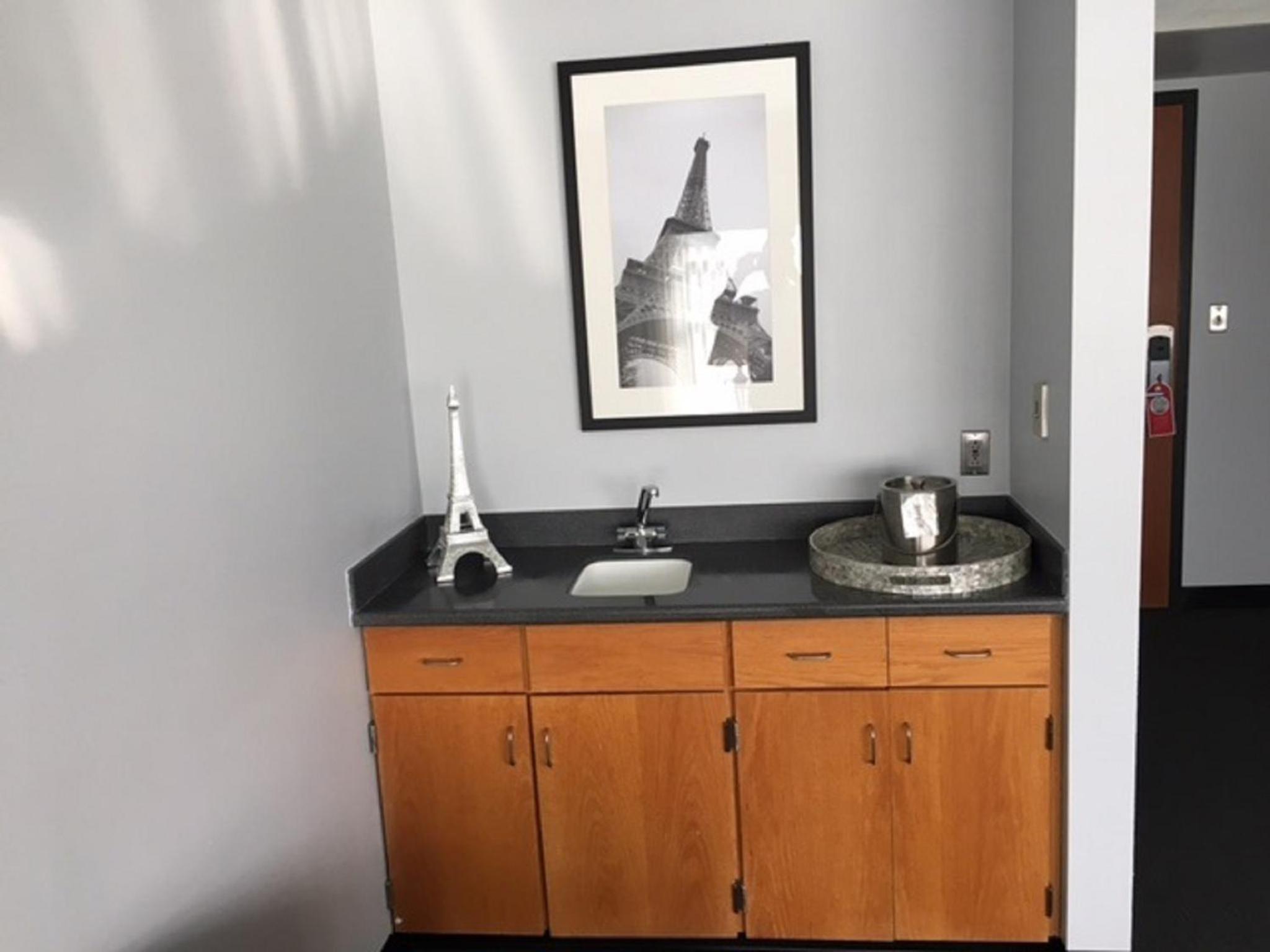 Executive Suite photo 3
