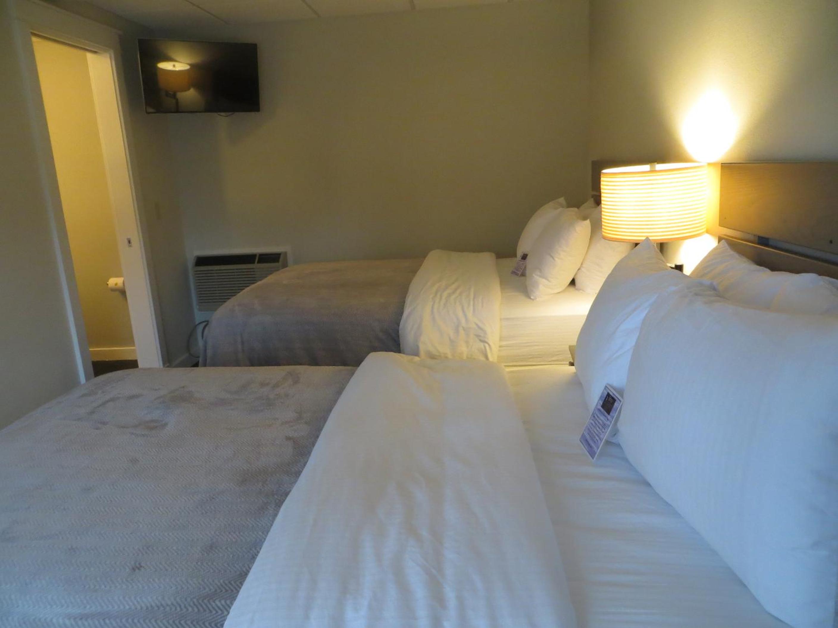 Double Room - Photo 8