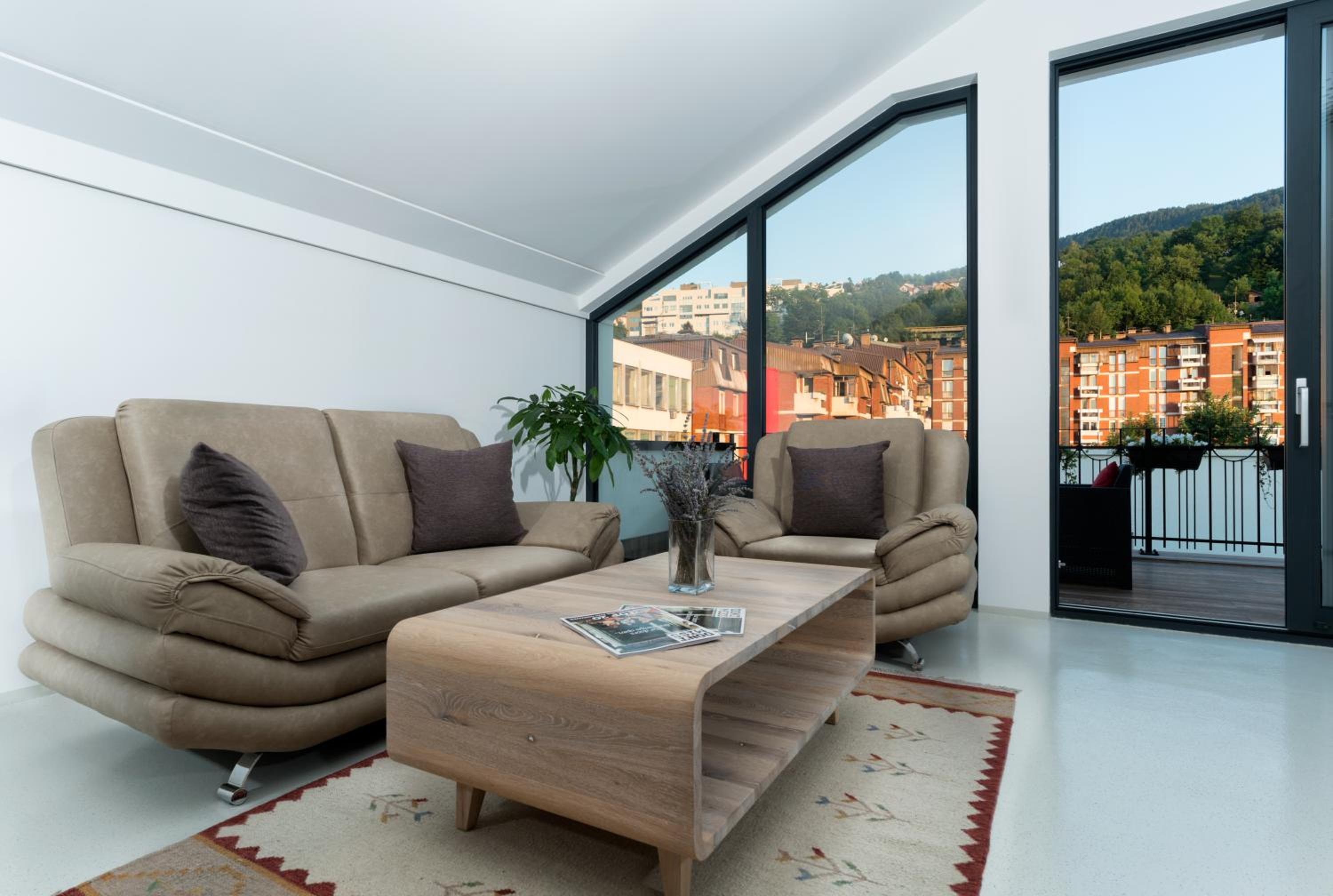 Deluxe Apartment
