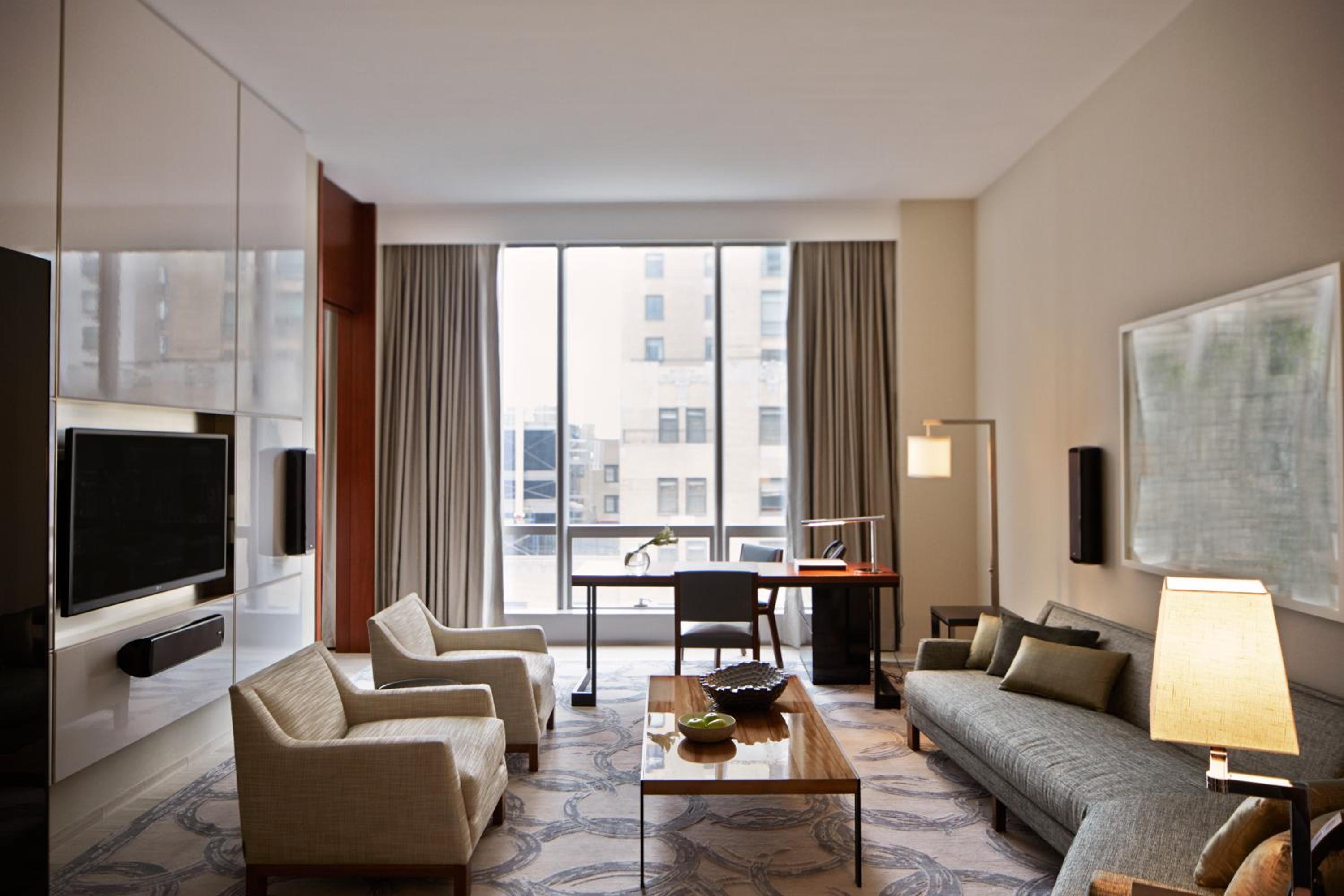 One-Bedroom Suite with City View