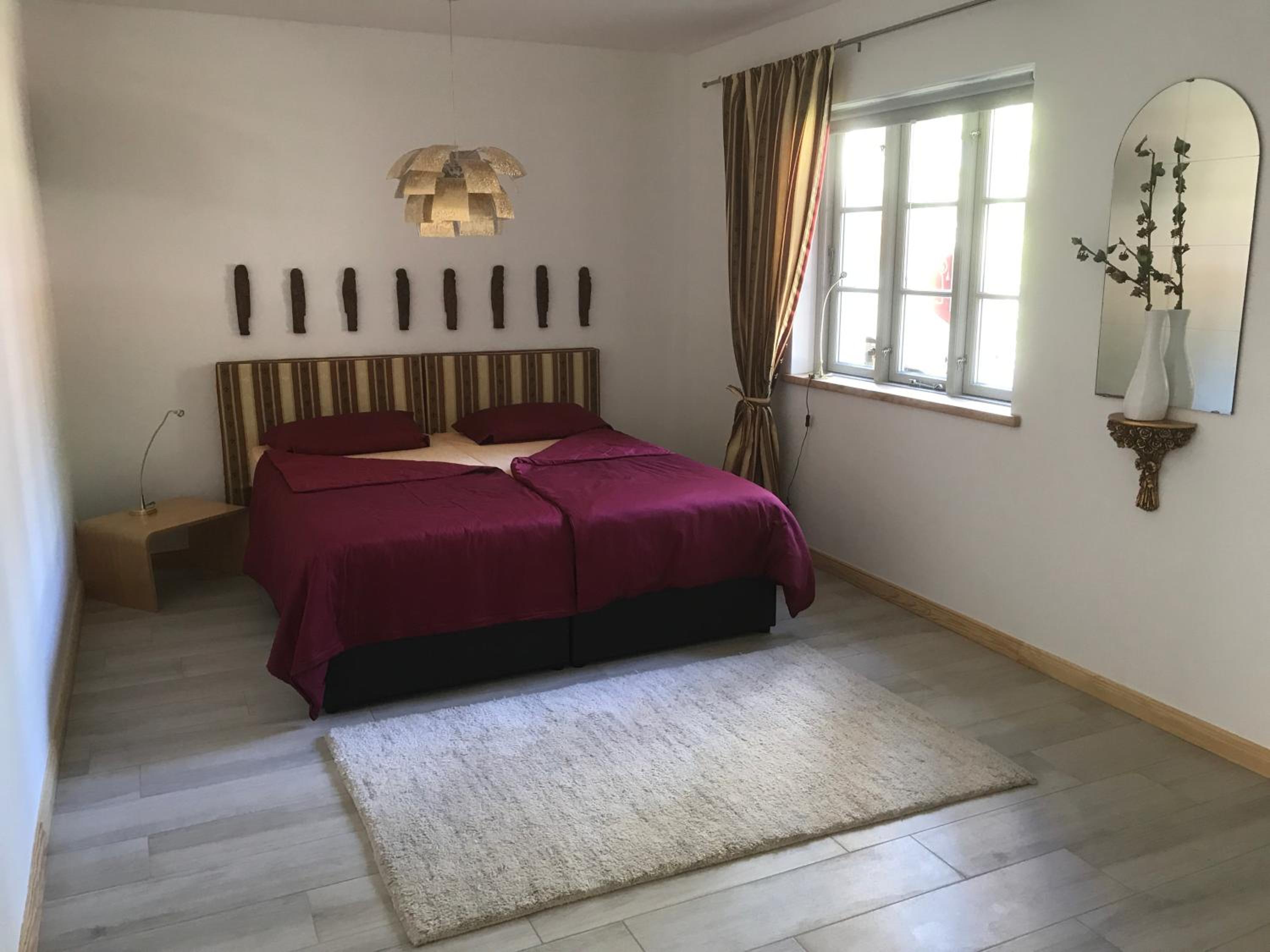 Apartment with Terrace - Photo 1