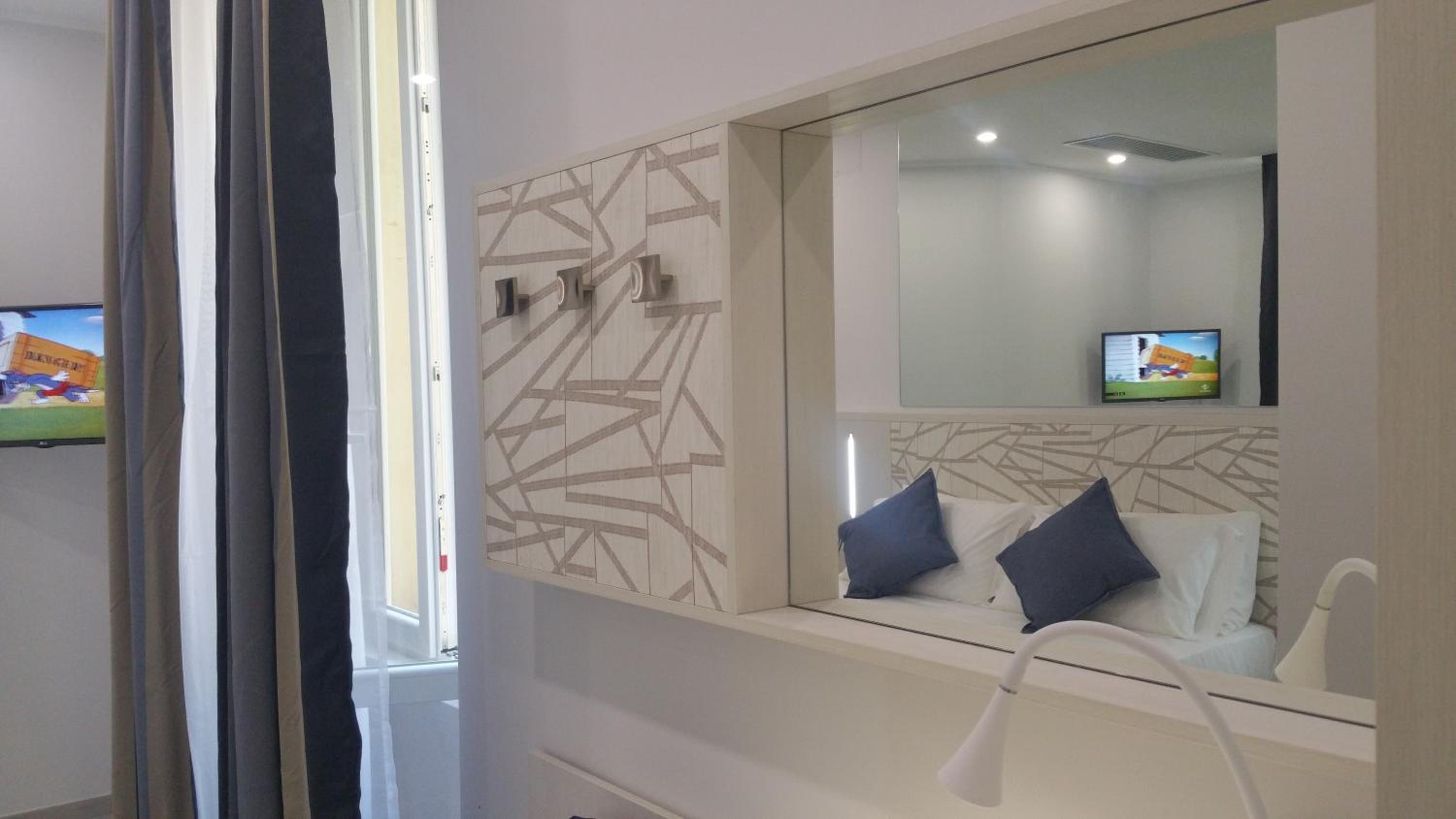 Double or Twin Room photo 3