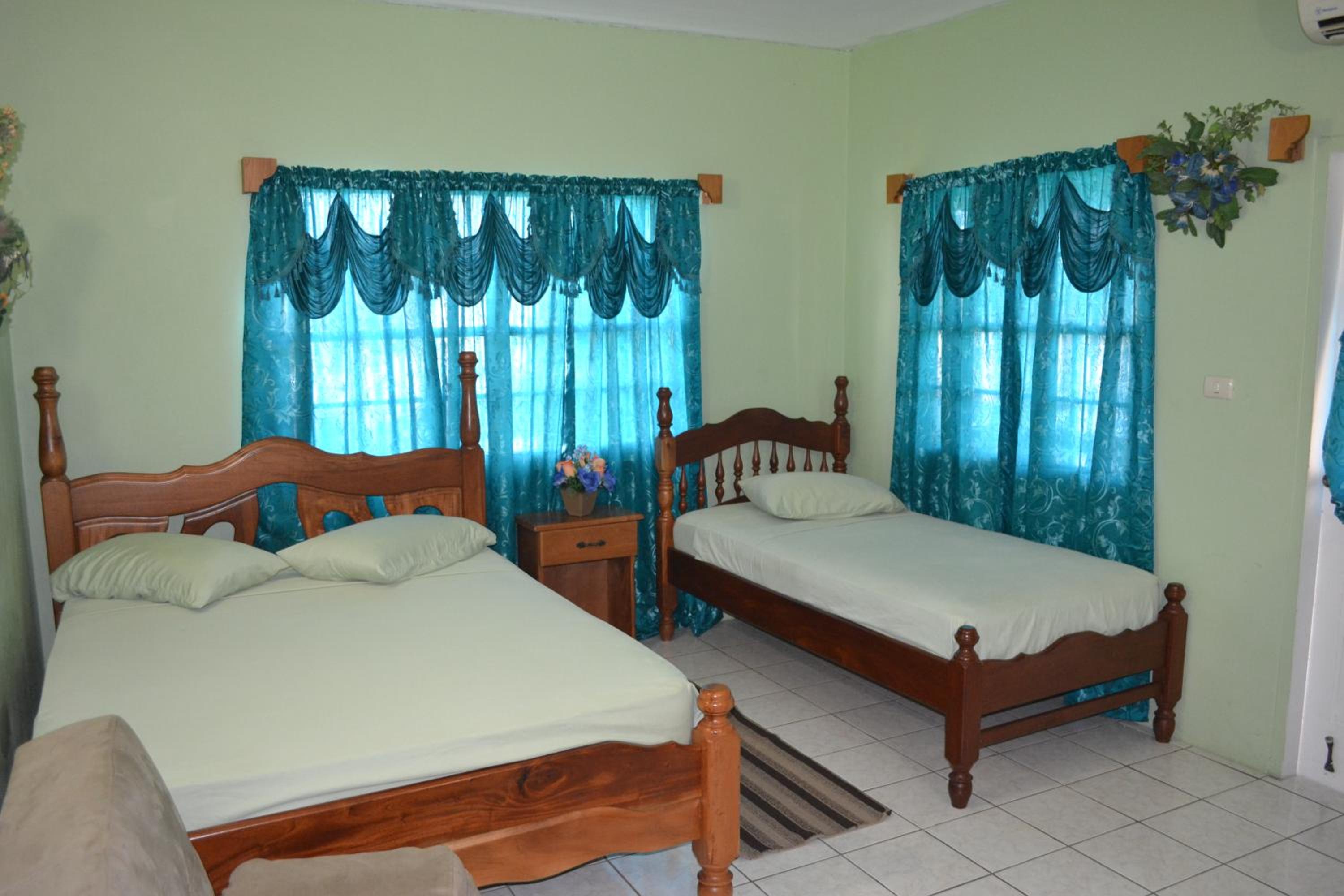 Double Room With Balcony And Sea View