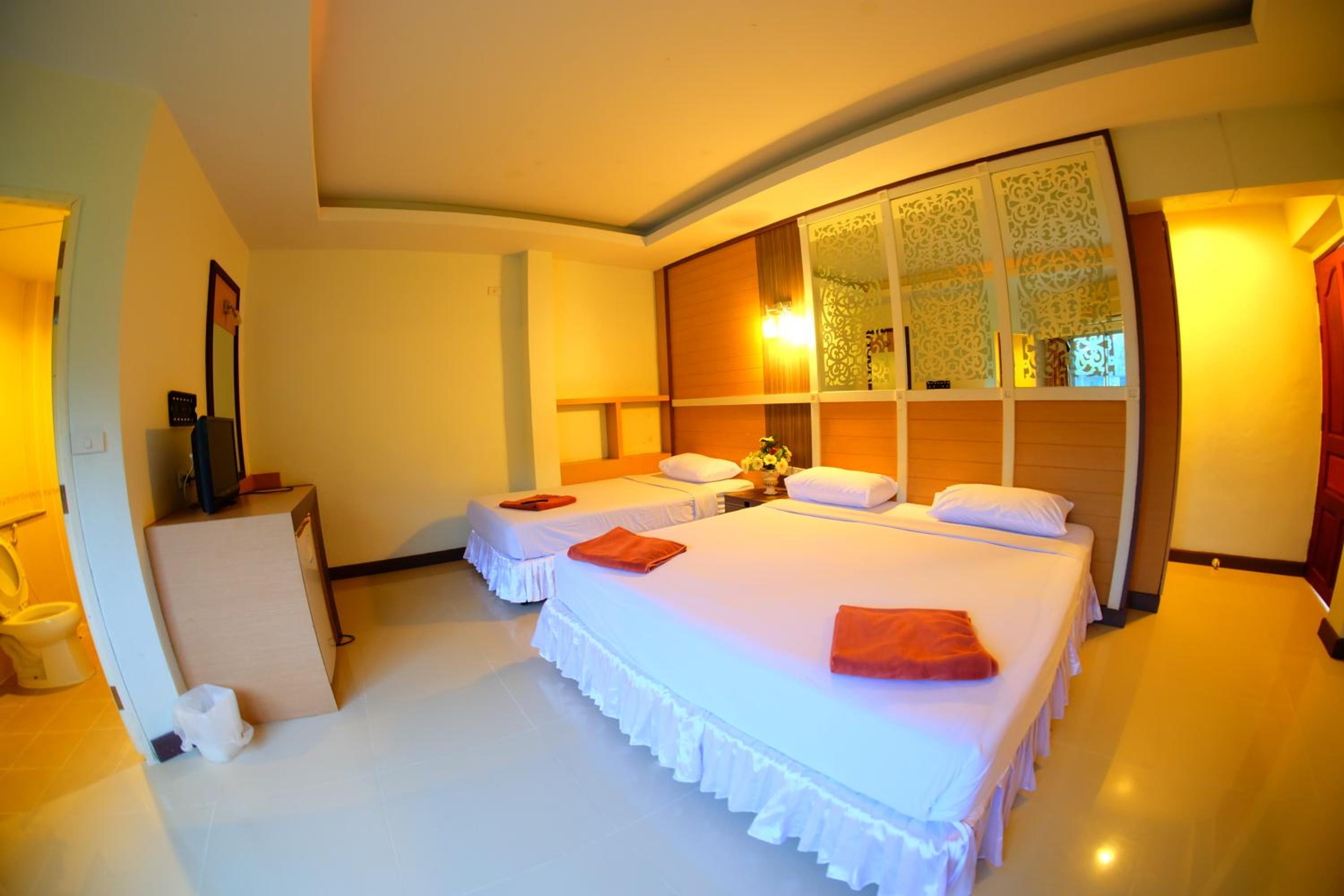 Standard Triple Room photo 3