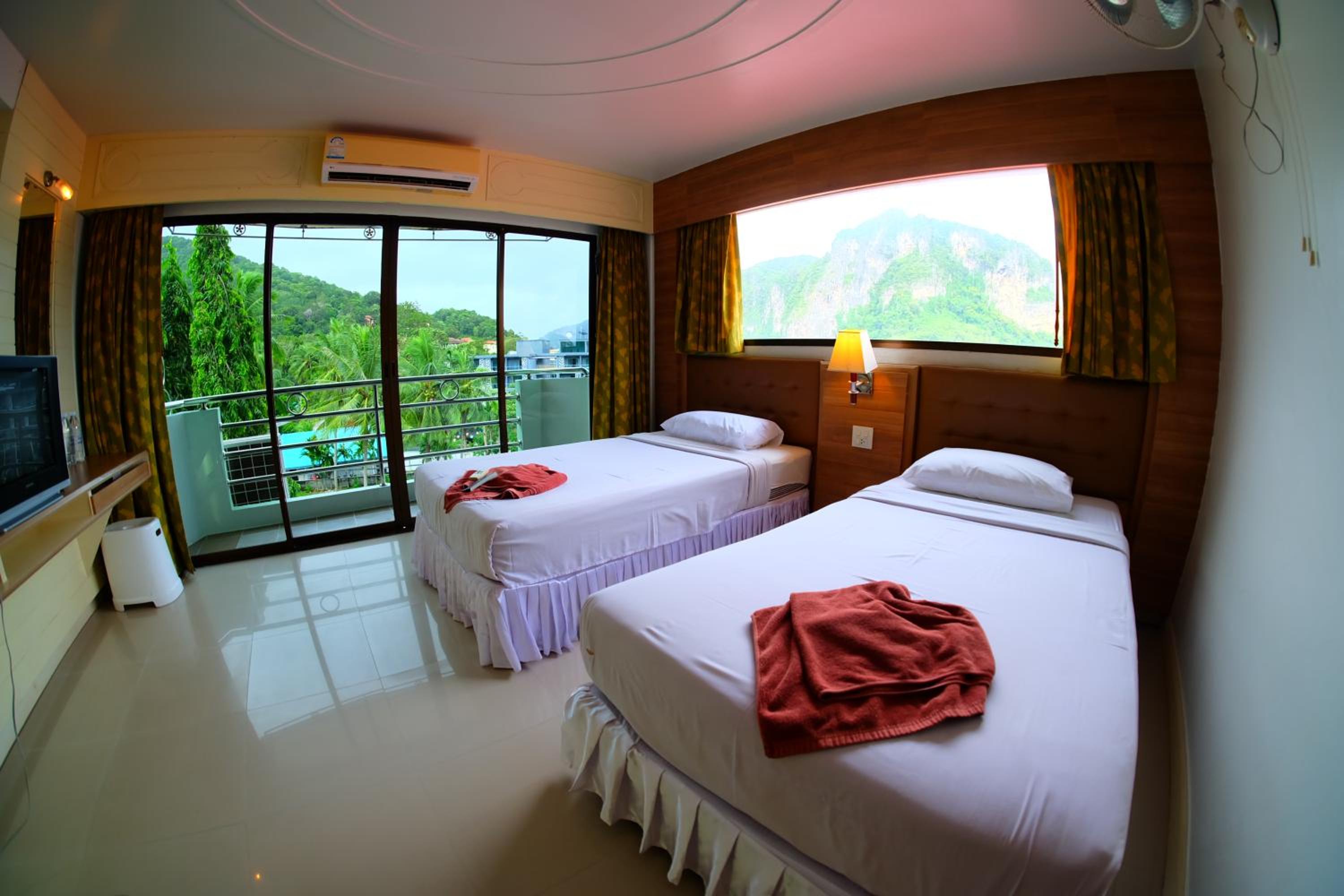 Twin Room with View photo 3