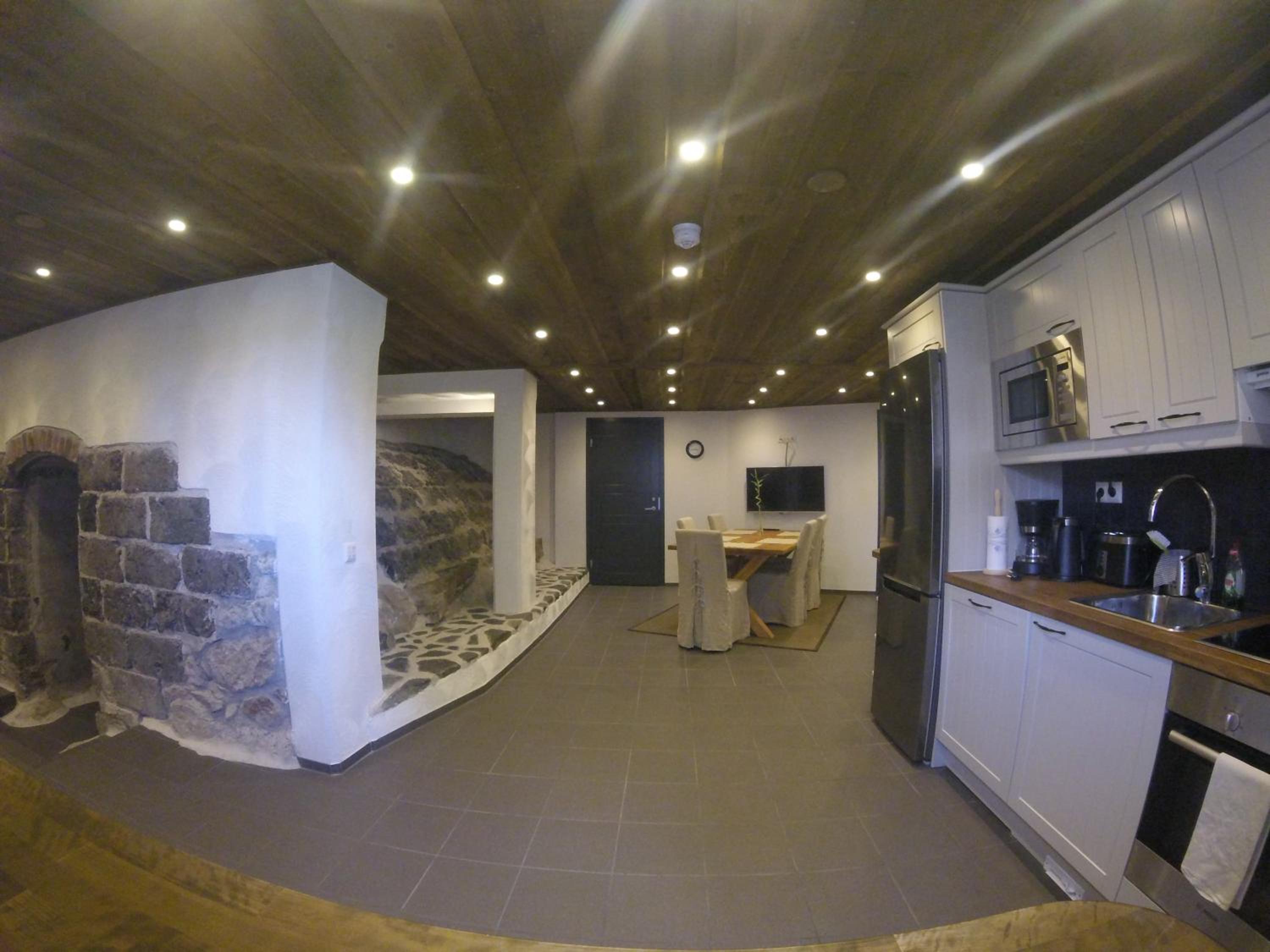 Superior Two-Bedroom Suite - Photo 4
