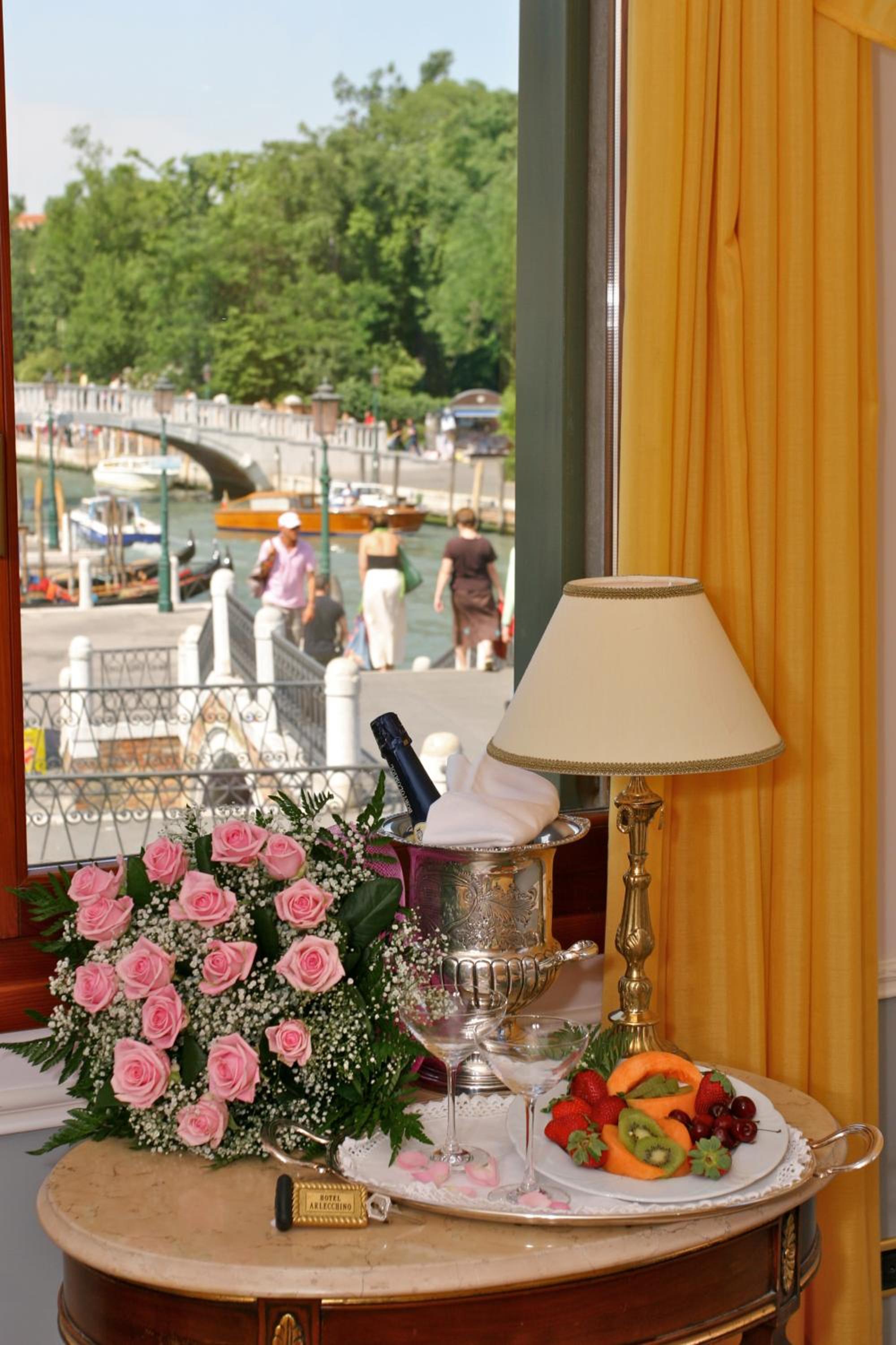 Double Room with Canal View photo 2