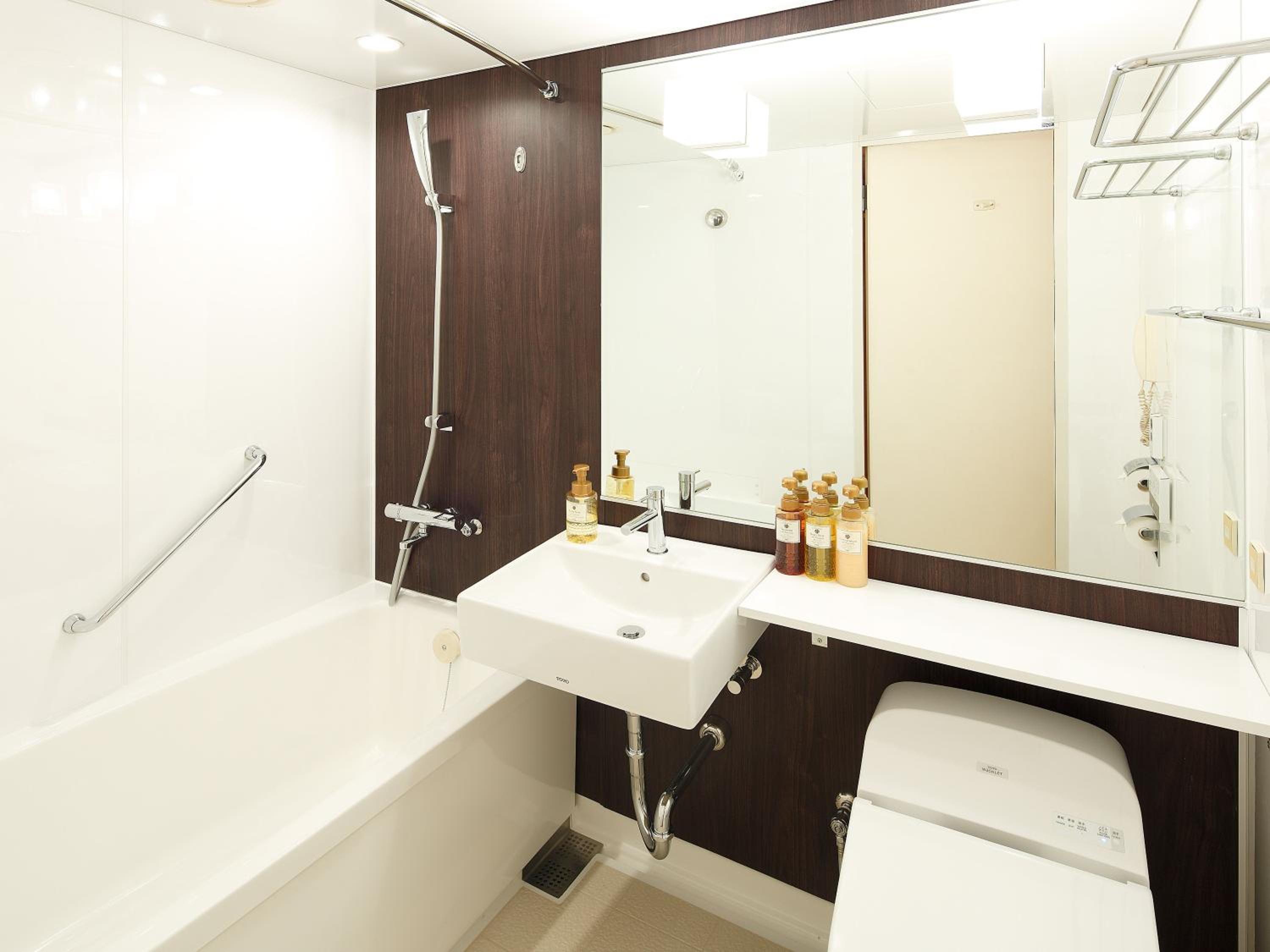 Superior Double Room with Small Double Bed - Non-Smoking photo 3