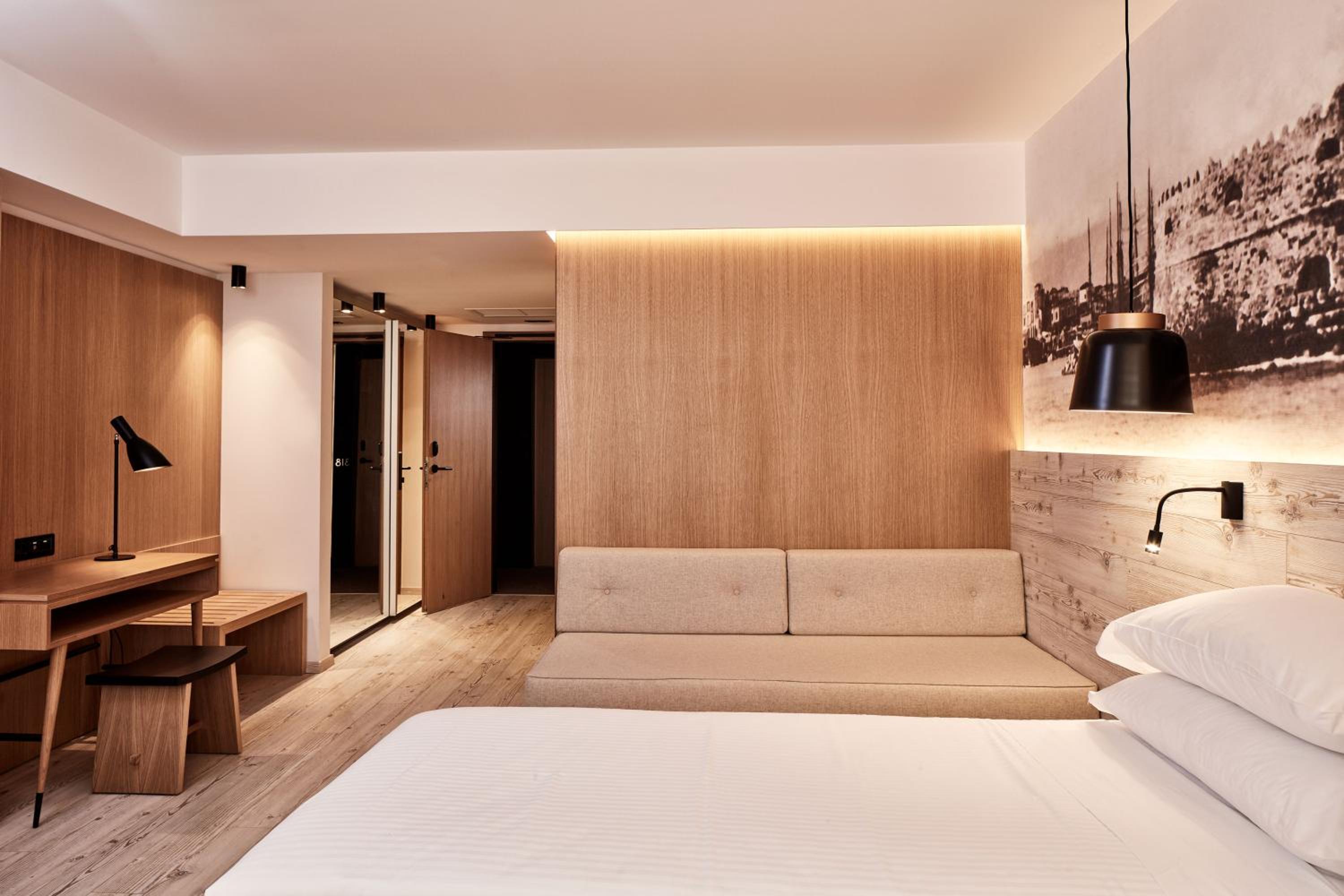 Classic Room