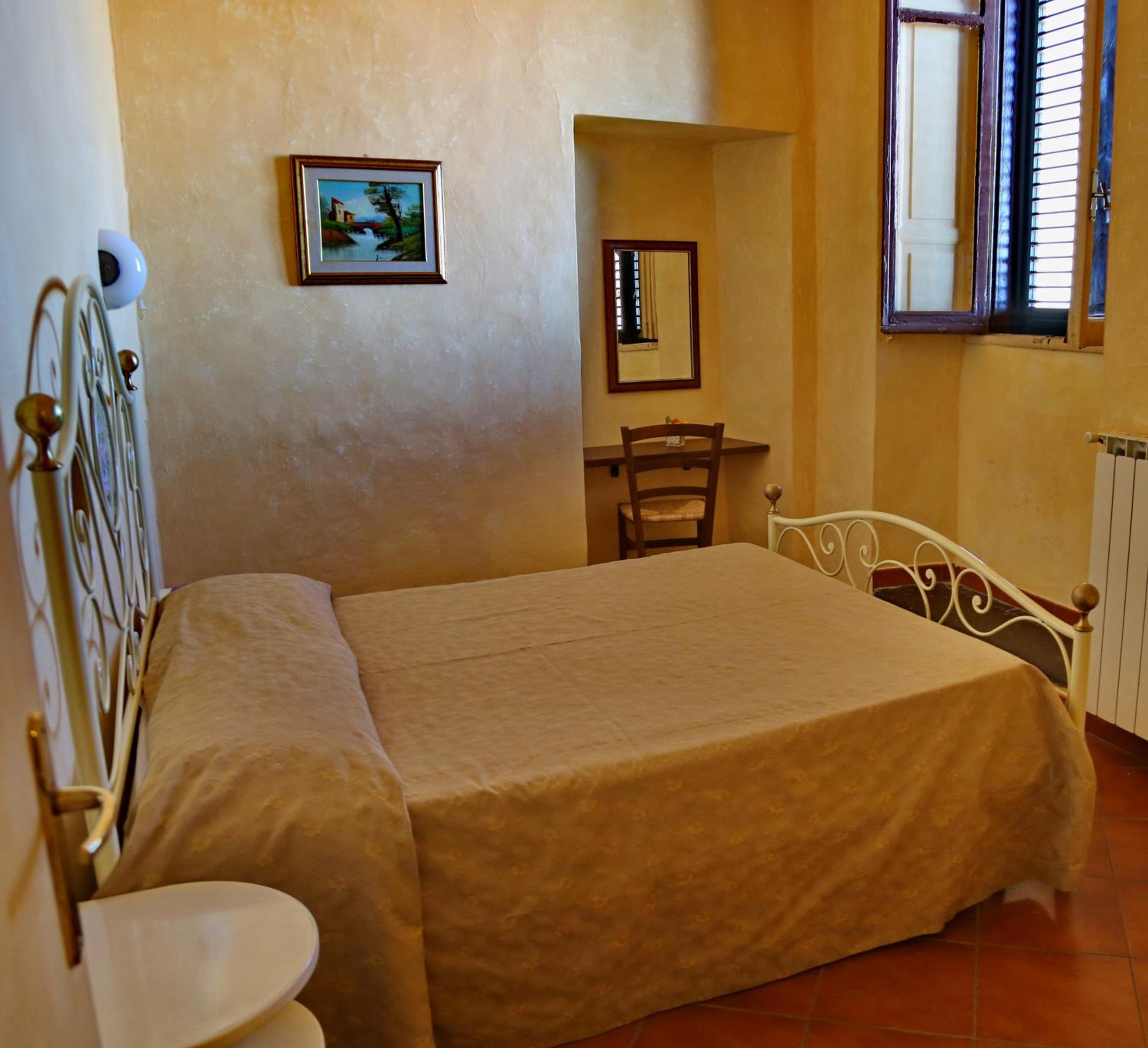 Family Room - Photo 4