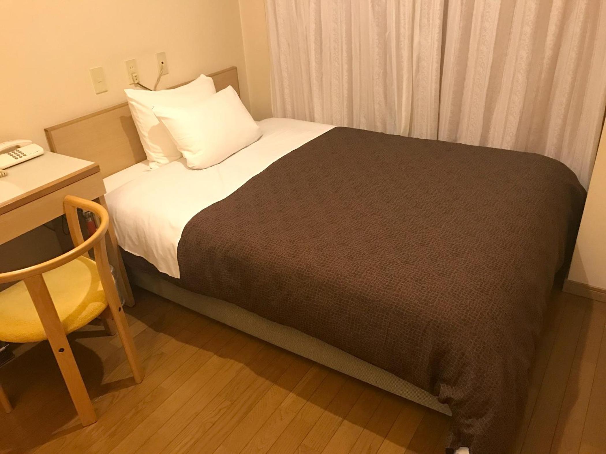 Double Room - Non-Smoking  - Photo 5