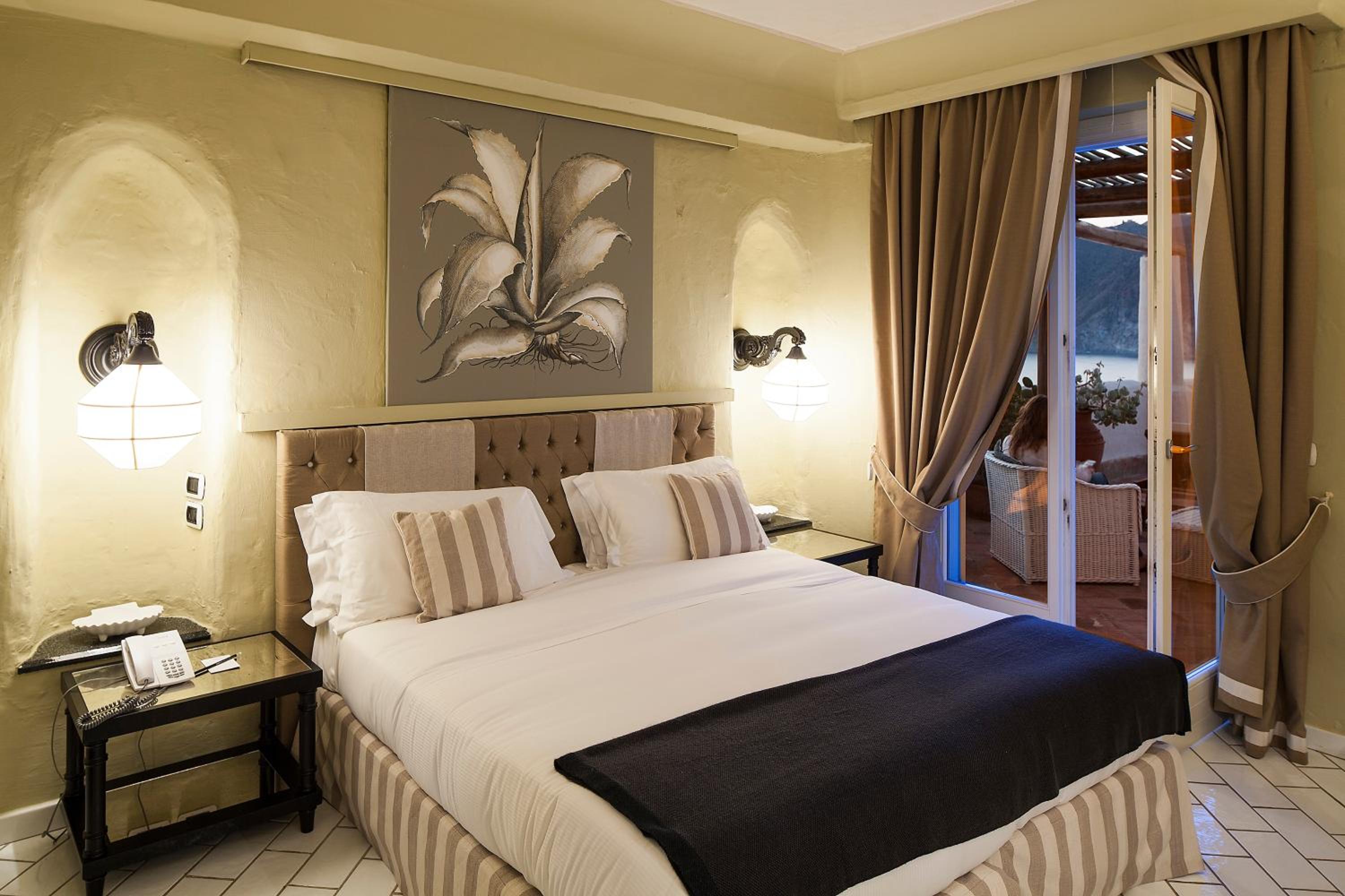 Deluxe Double Room - Photo 2