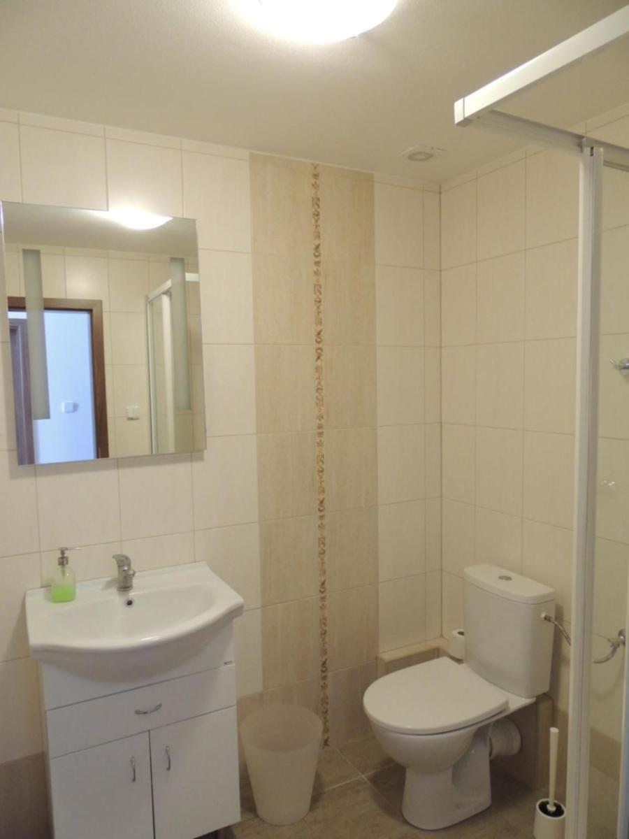Triple Room with Private Bathroom photo 2