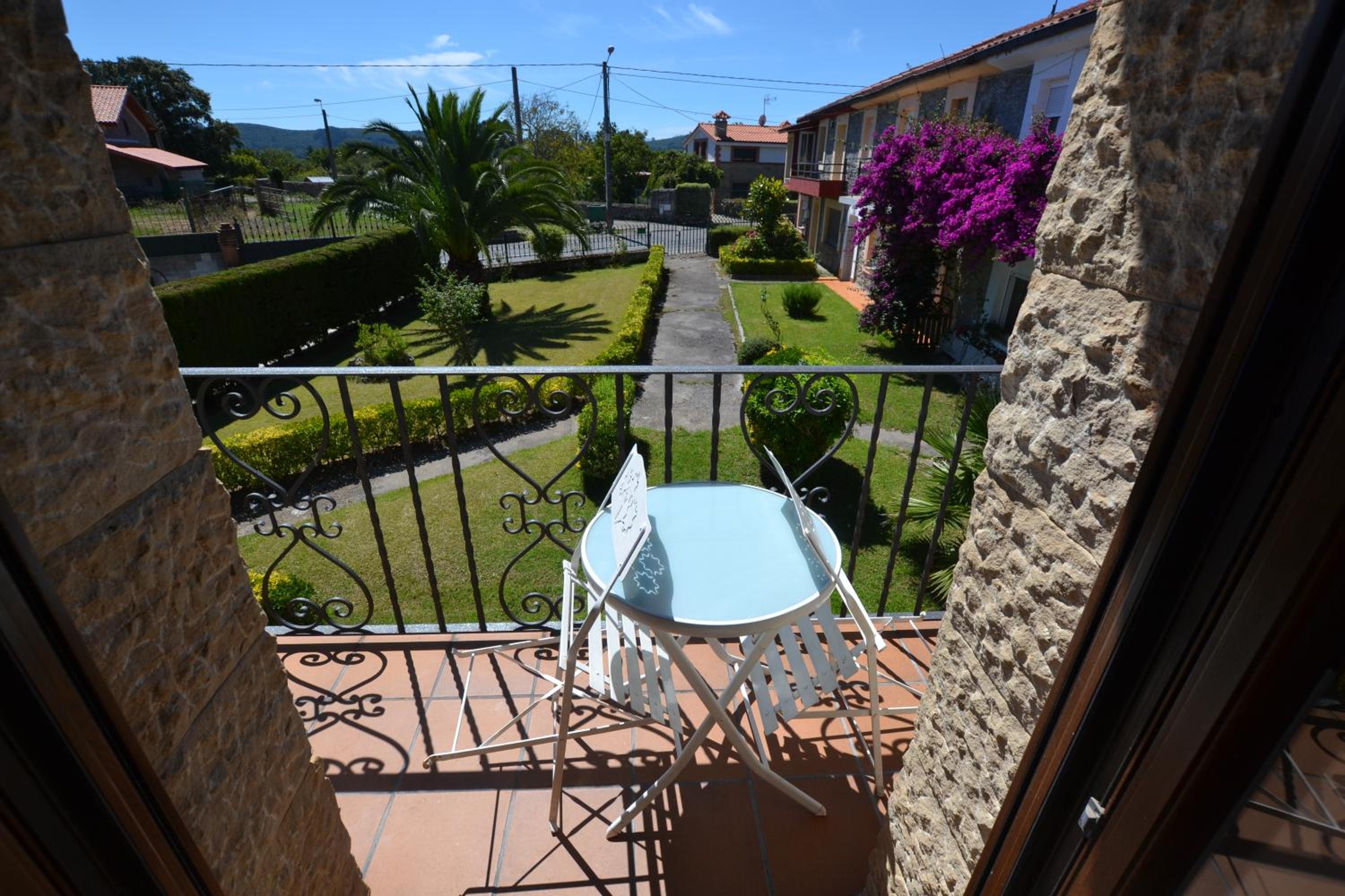 One-Bedroom Apartment with Balcony