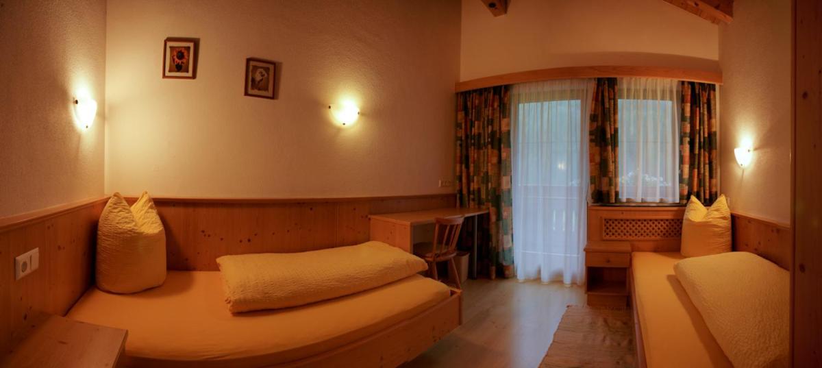 Three-Bedroom Apartment photo 1