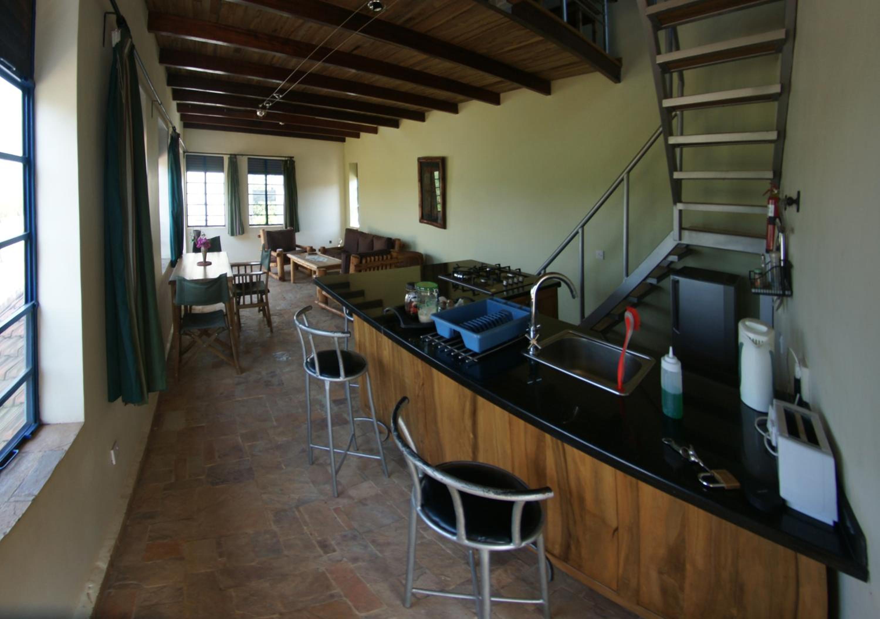 Apartment with Balcony photo 3