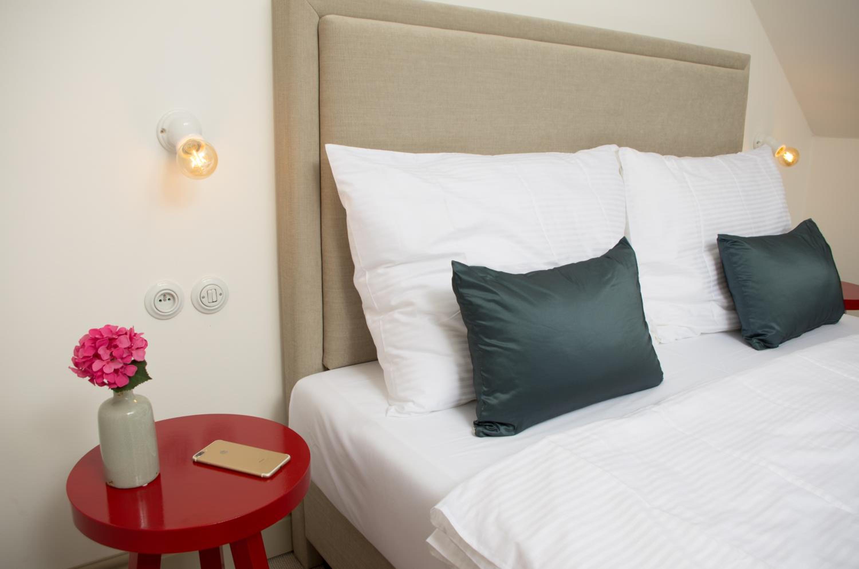 Small double room classic photo 3