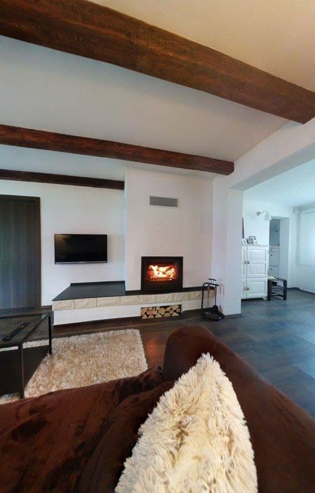 Apartment with Lake View - Photo 14