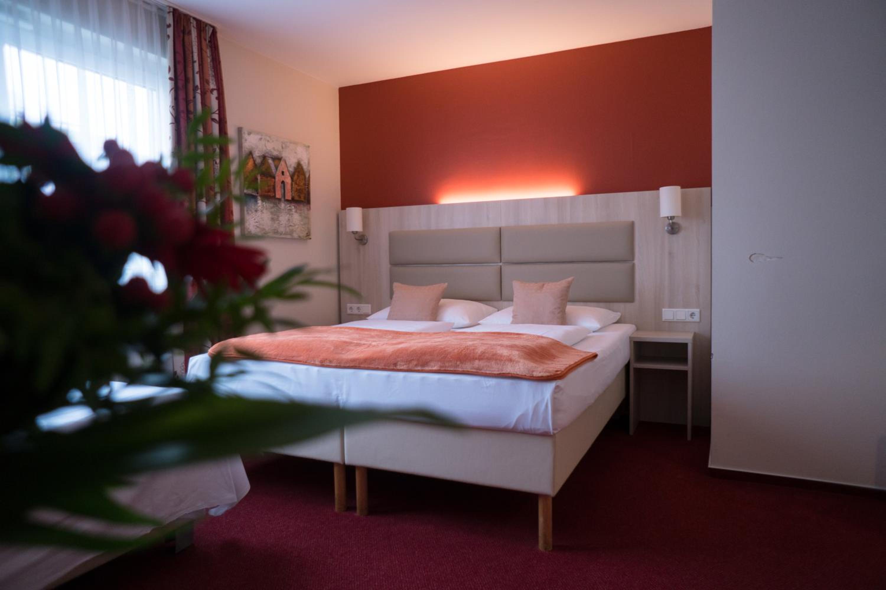 Double or Twin Room photo 2