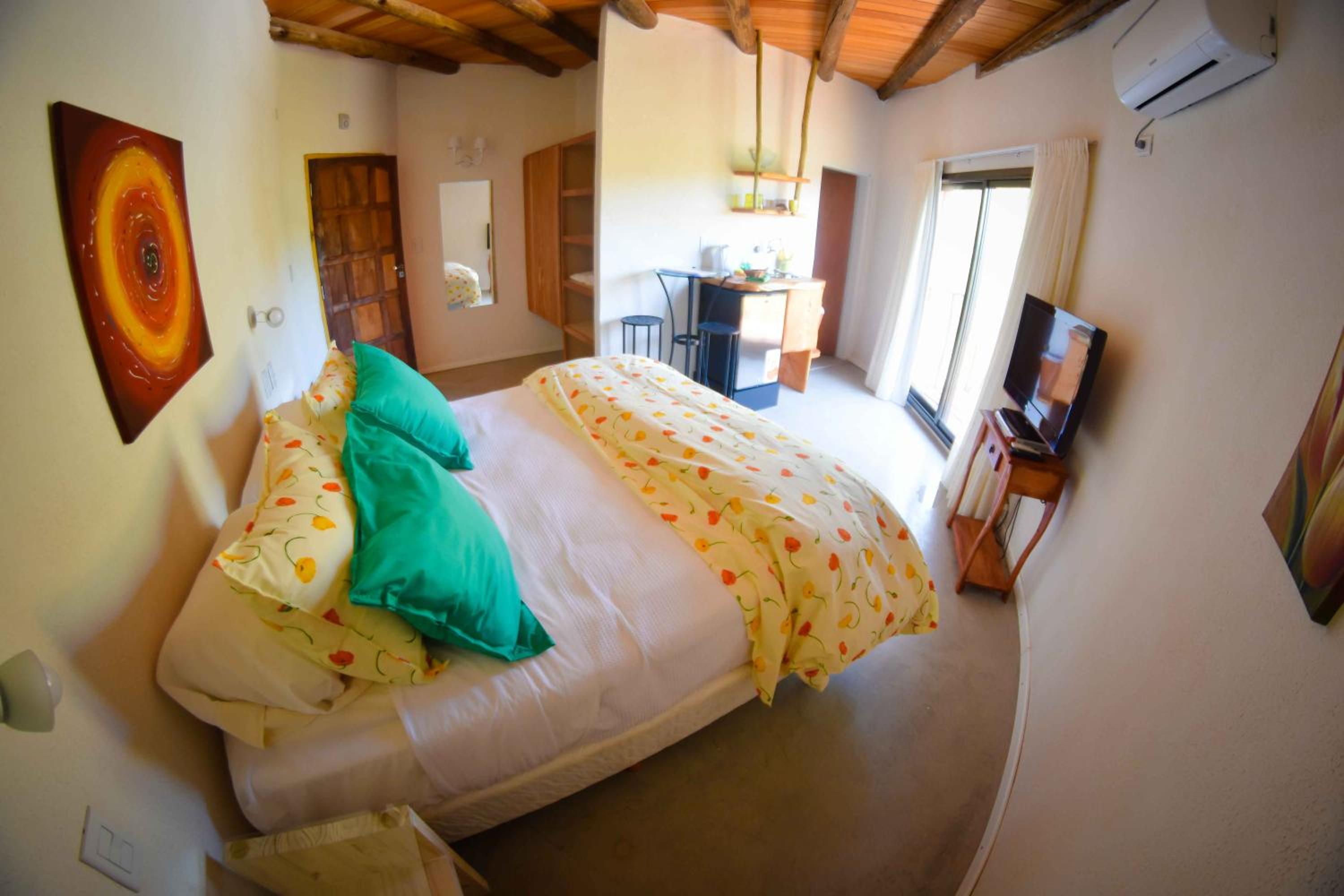 Small Double or Twin Room photo 2