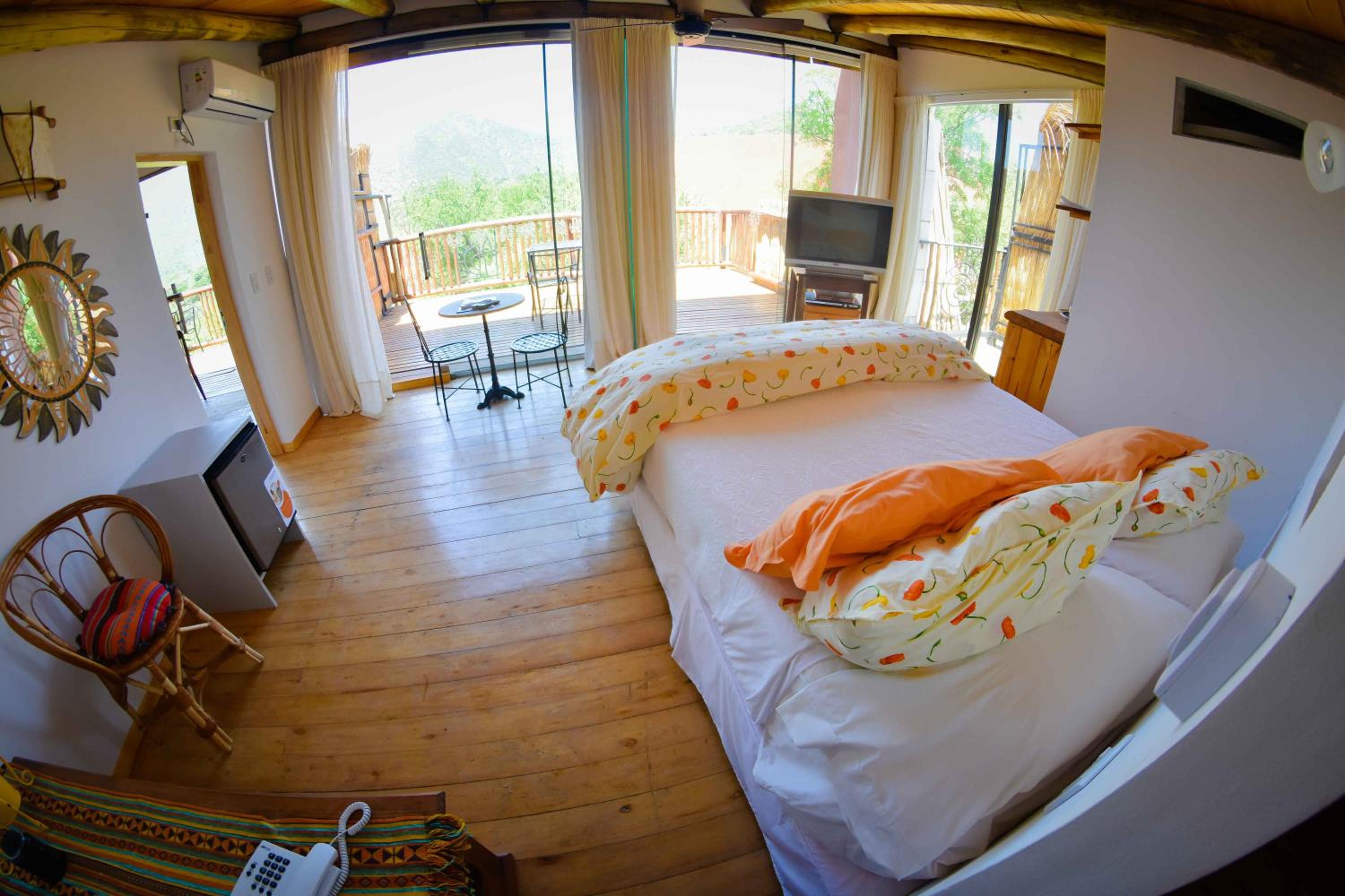 Small Double or Twin Room photo 3