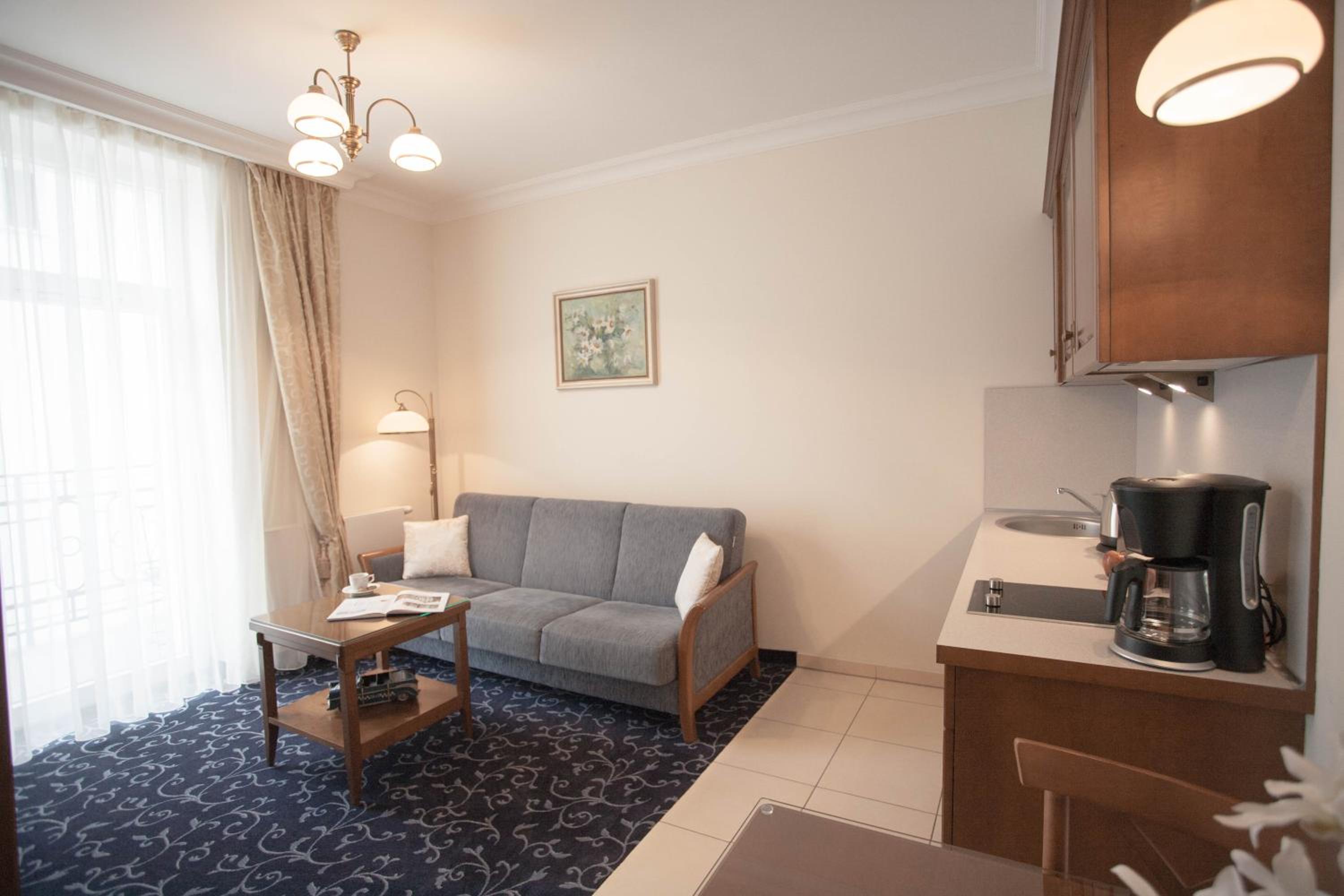 One-Bedroom Standard Apartment B with Balcony