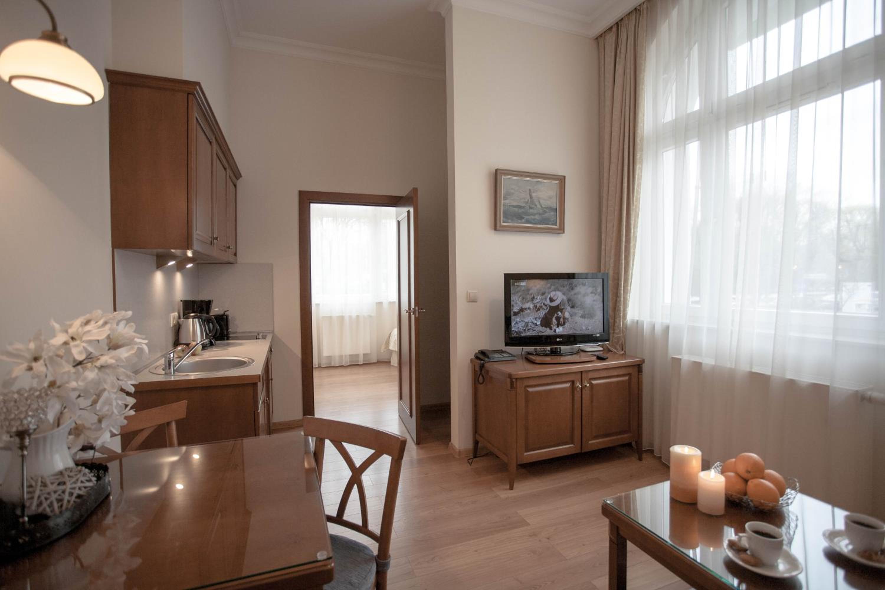 One-Bedroom Junior Suite without Balcony photo 3