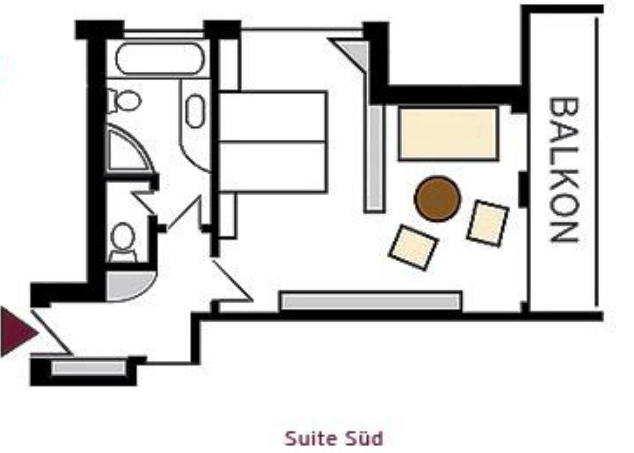 Classic Suite with Balcony photo 2