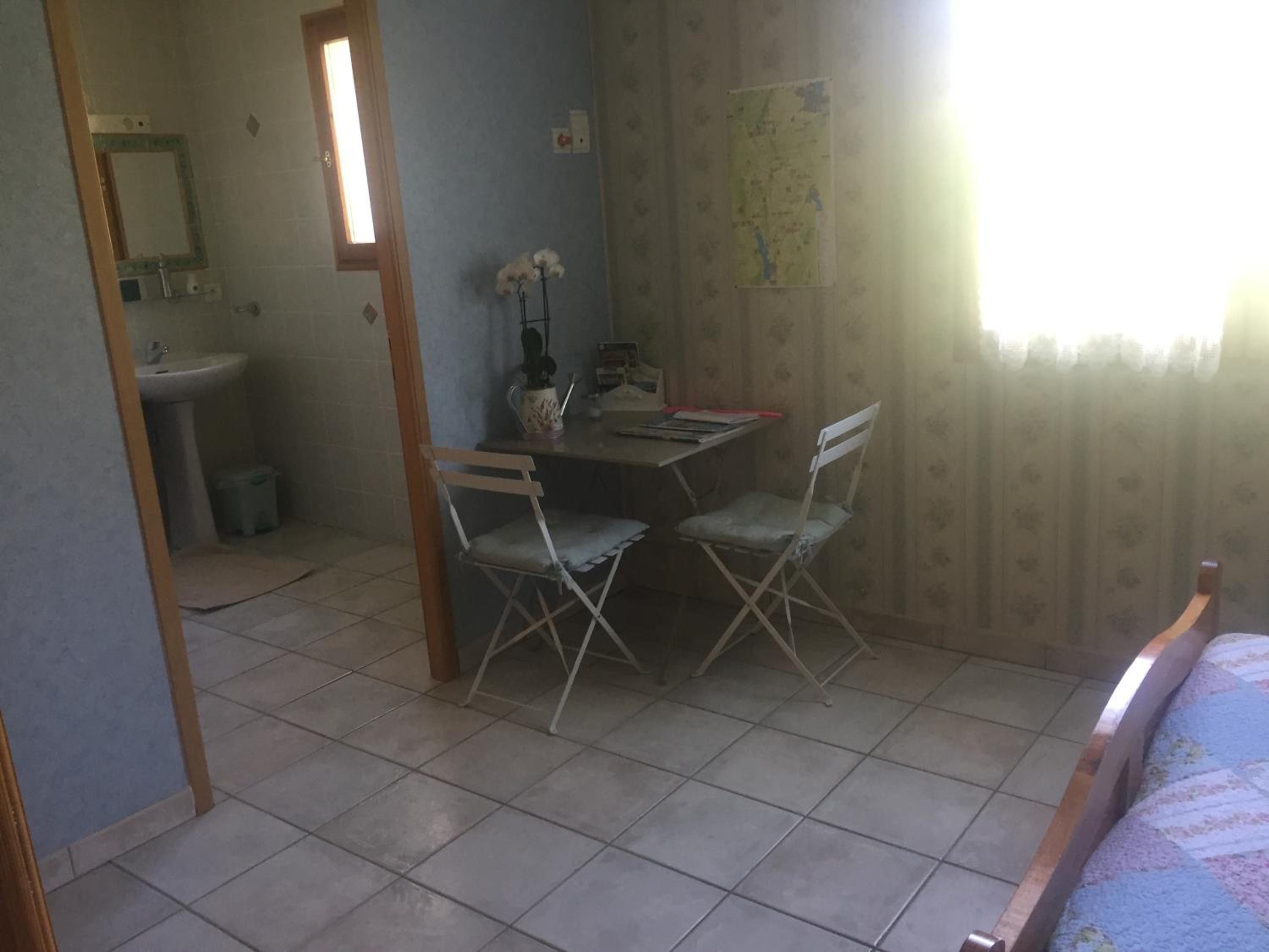 Double Room with Private Bathroom photo 2